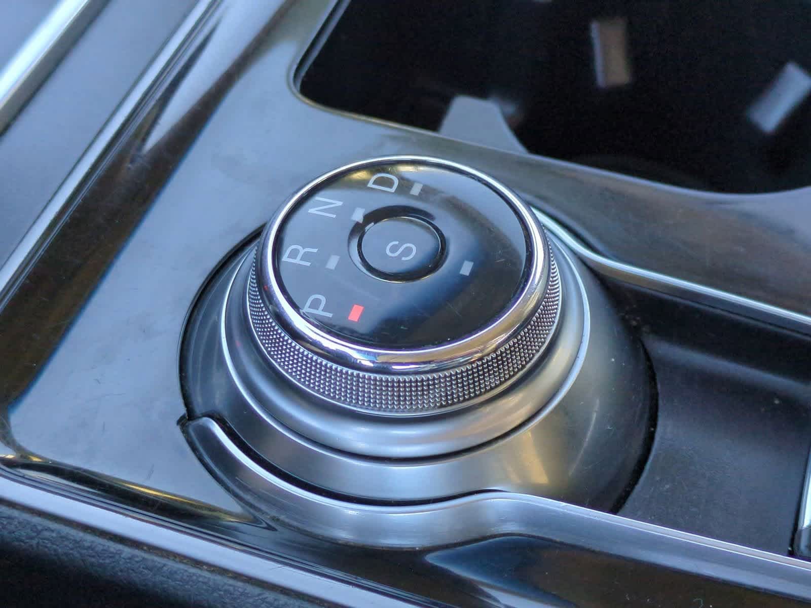 Thumbnail: 2020 Ford Edge - 30