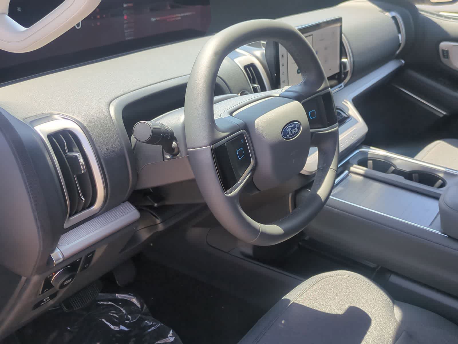 Thumbnail: 2026 Ford Expedition - 10