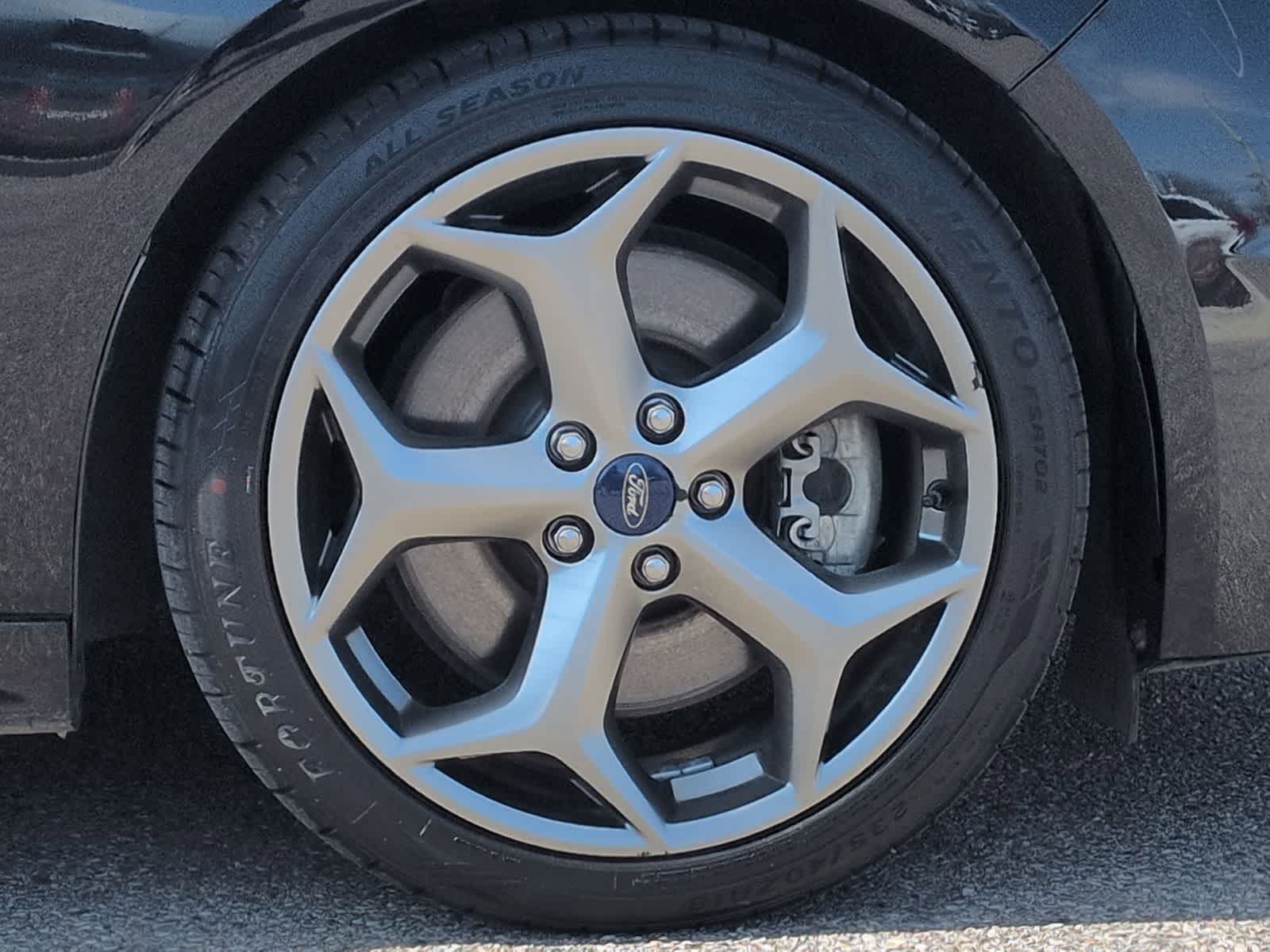 Thumbnail: 2018 Ford Focus - 14