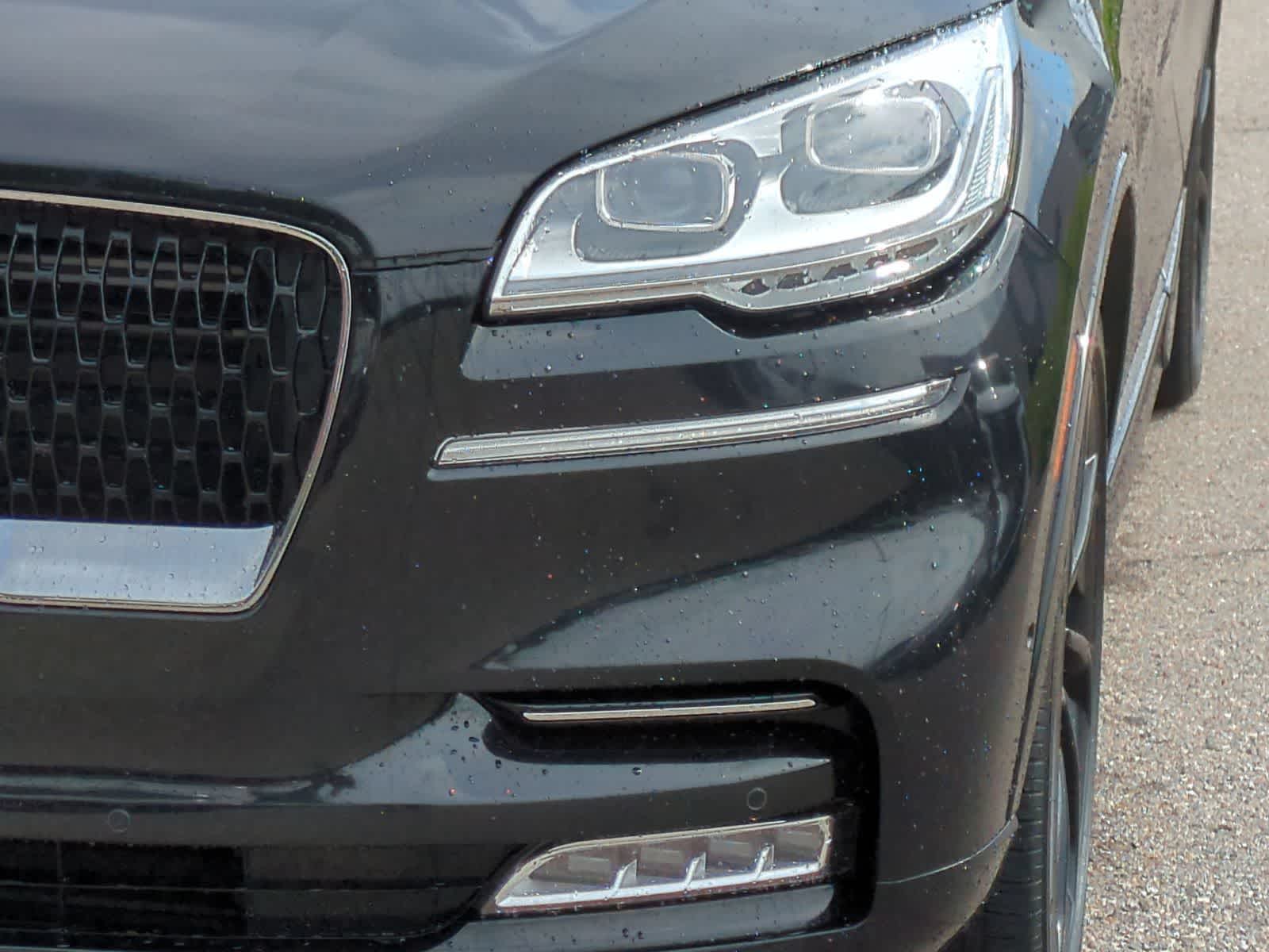 Thumbnail: 2022 Lincoln Aviator - 11
