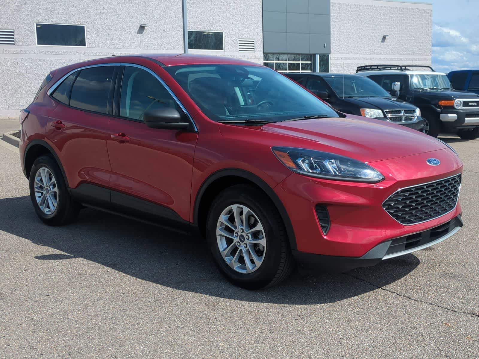 Thumbnail: 2022 Ford Escape - 2