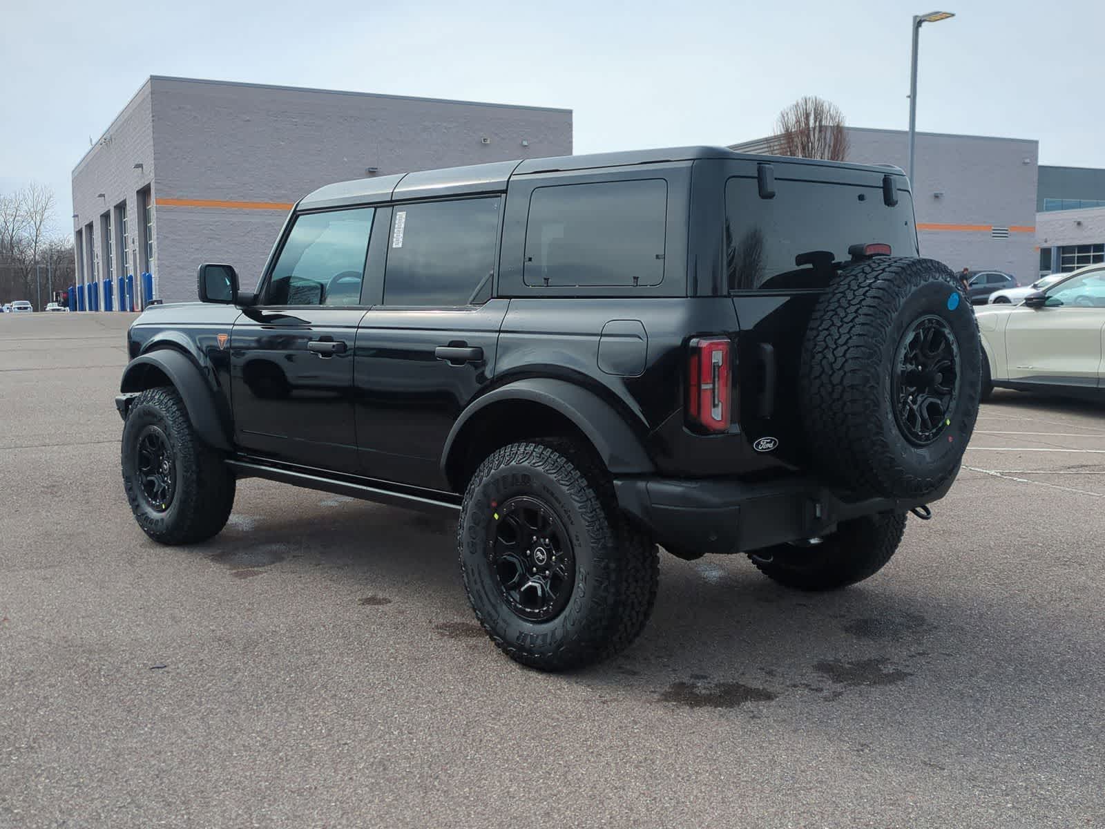 Thumbnail: 2026 Ford Bronco - 5