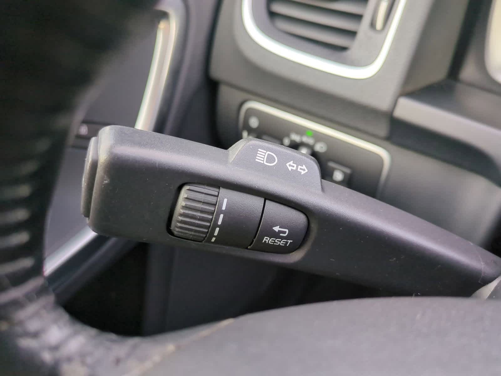 Thumbnail: 2017 Volvo S60 - 28