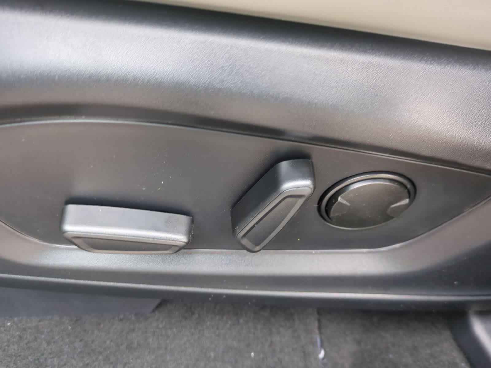 Thumbnail: 2026 Ford Explorer - 9