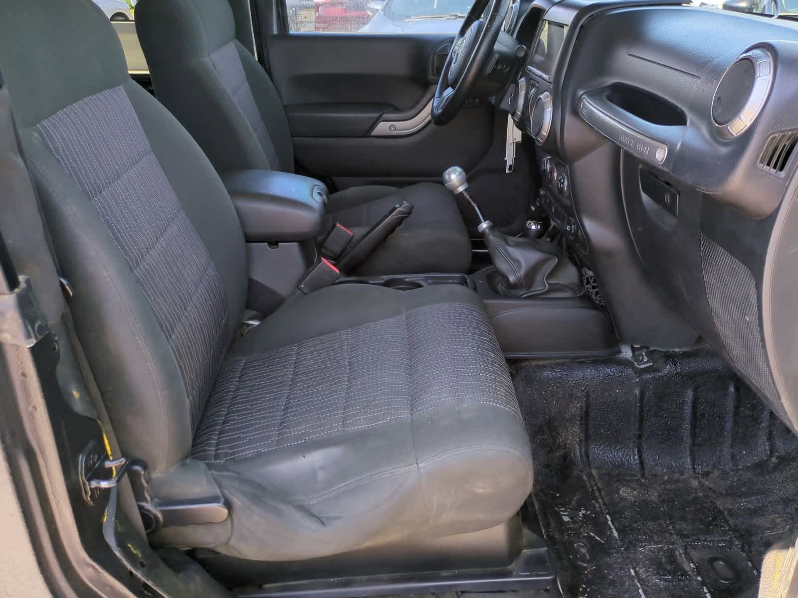 2012 Jeep Wrangler Sport 17