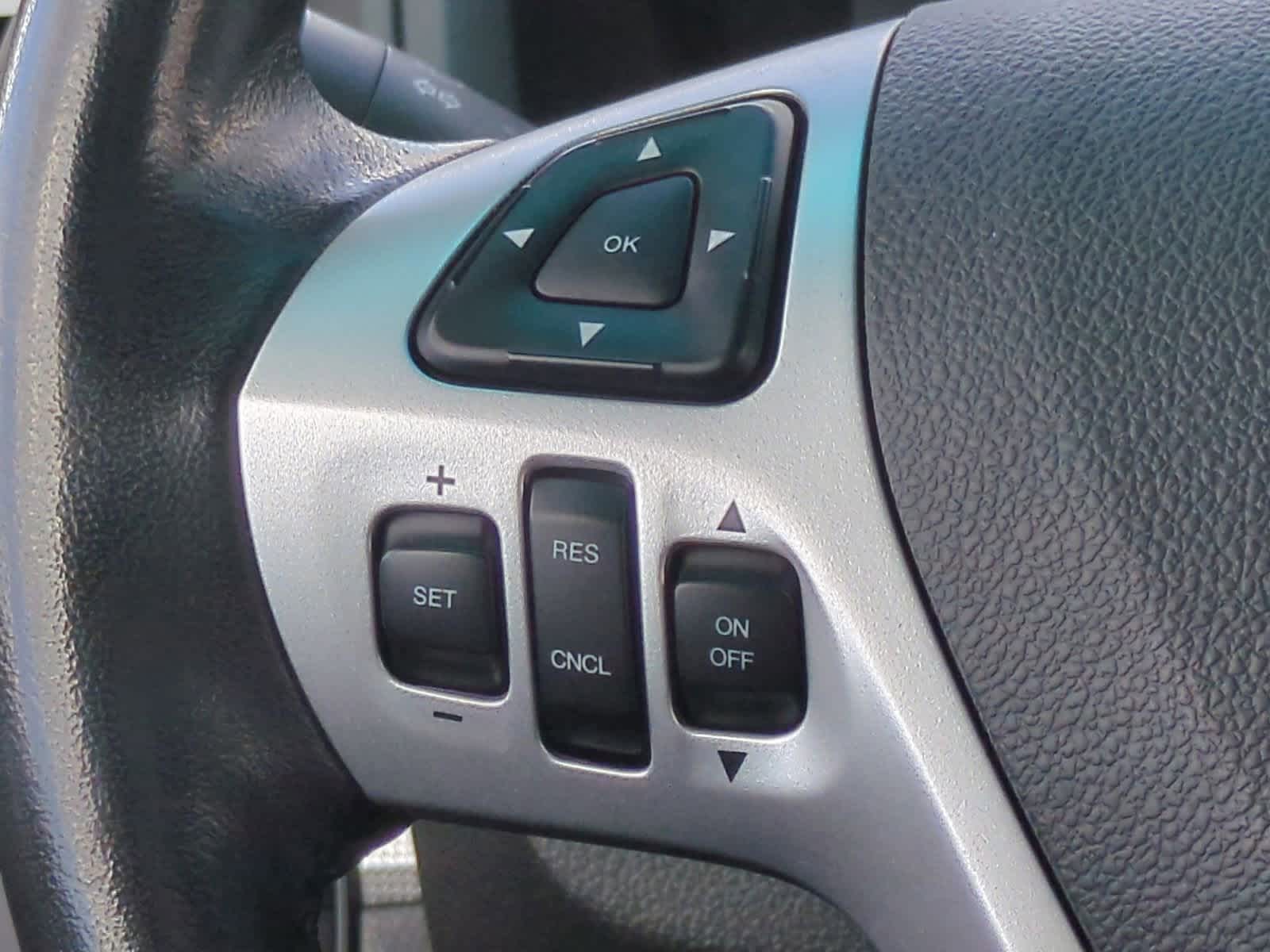Thumbnail: 2012 Ford Explorer - 26