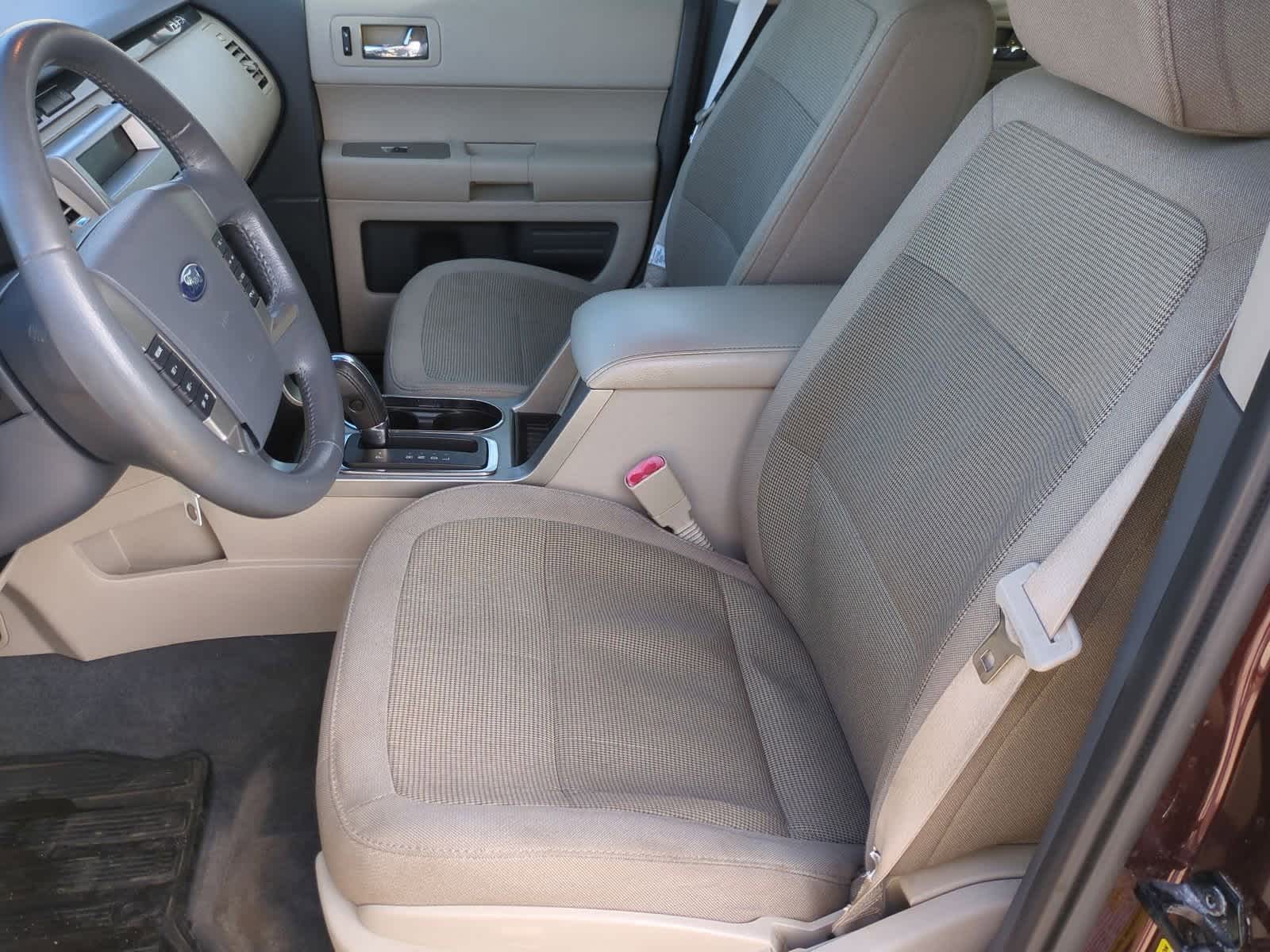 Thumbnail: 2009 Ford Flex - 16