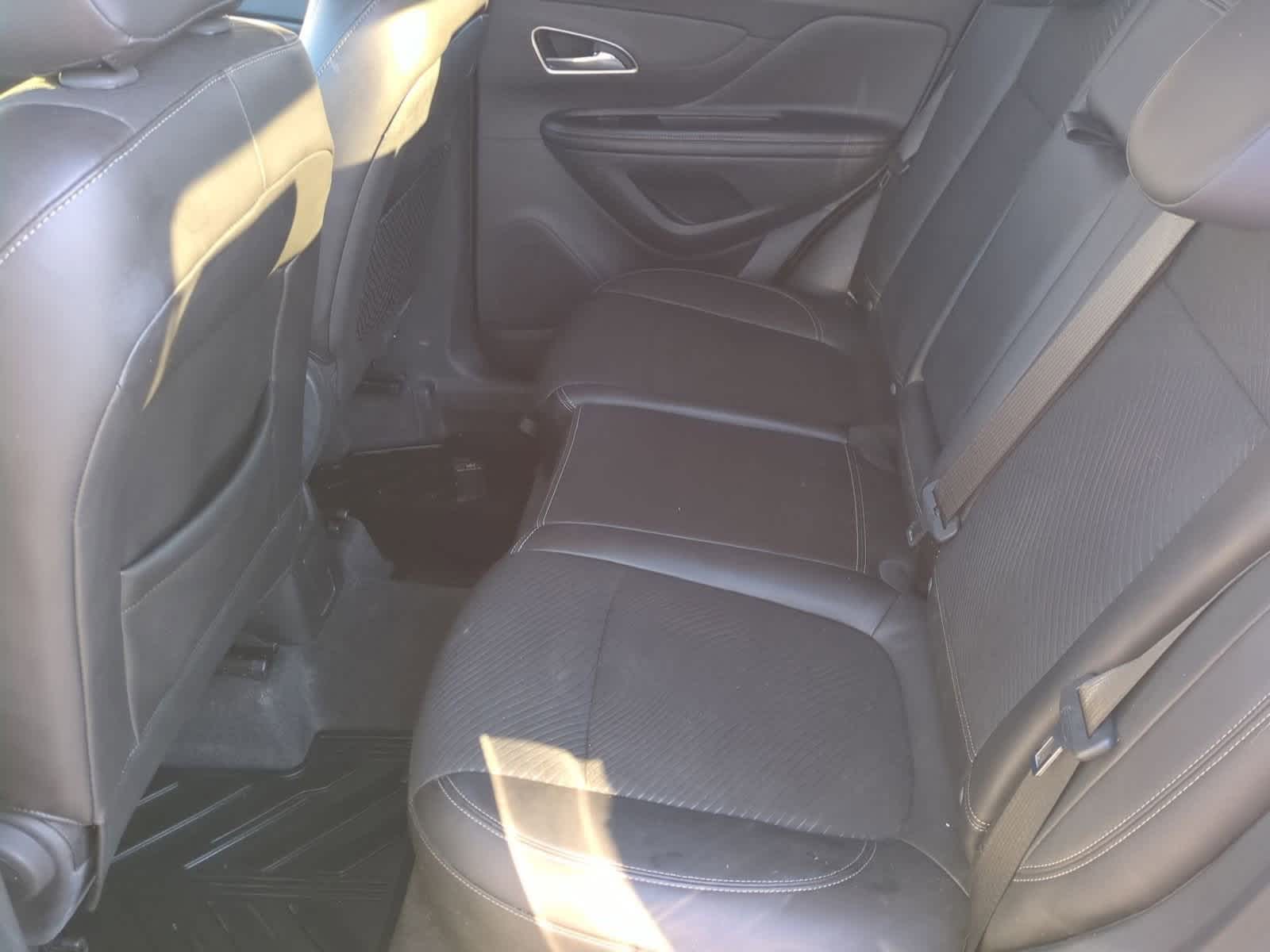 Thumbnail: 2014 Buick Encore - 18