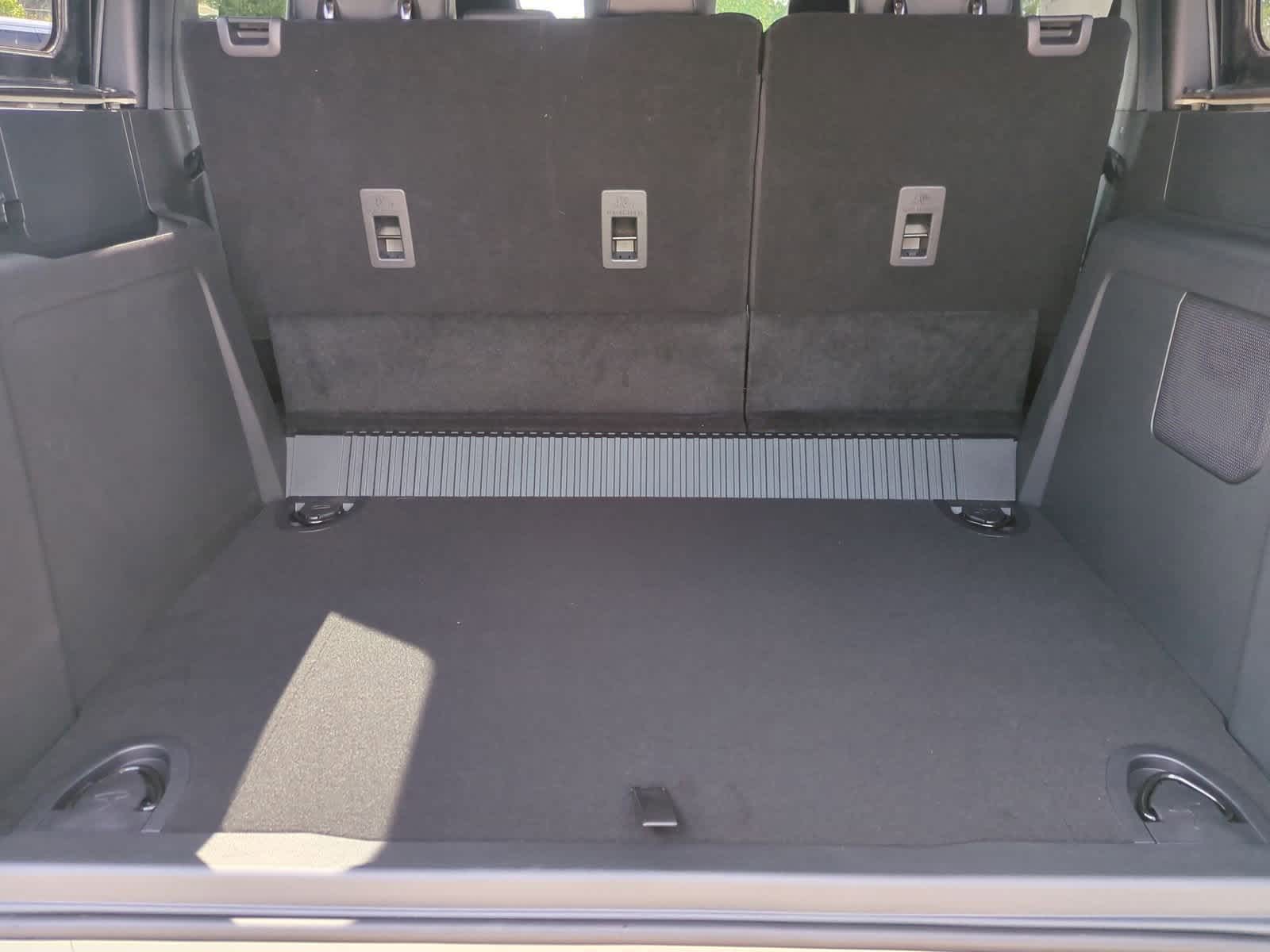 Thumbnail: 2025 Ford Bronco - 32