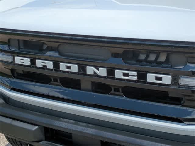 2023 Ford Bronco Outer Banks 12