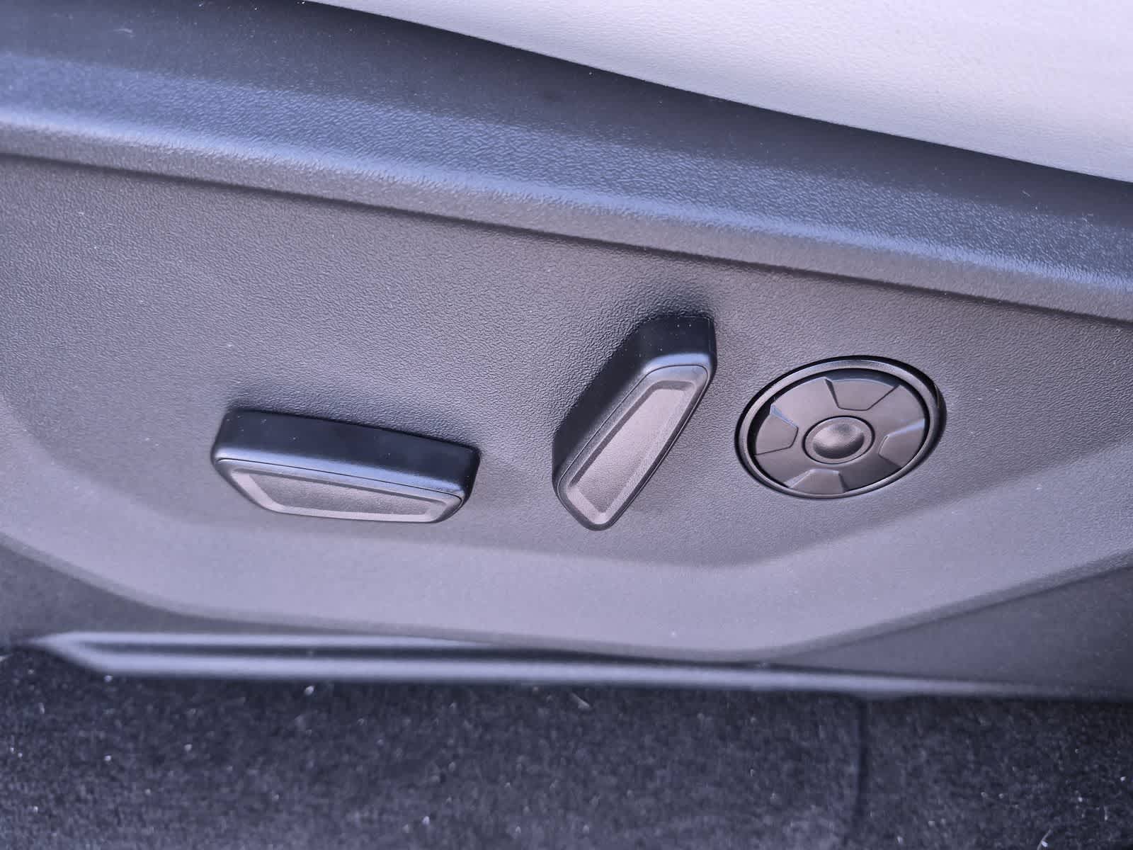 Thumbnail: 2025 Ford Expedition - 17
