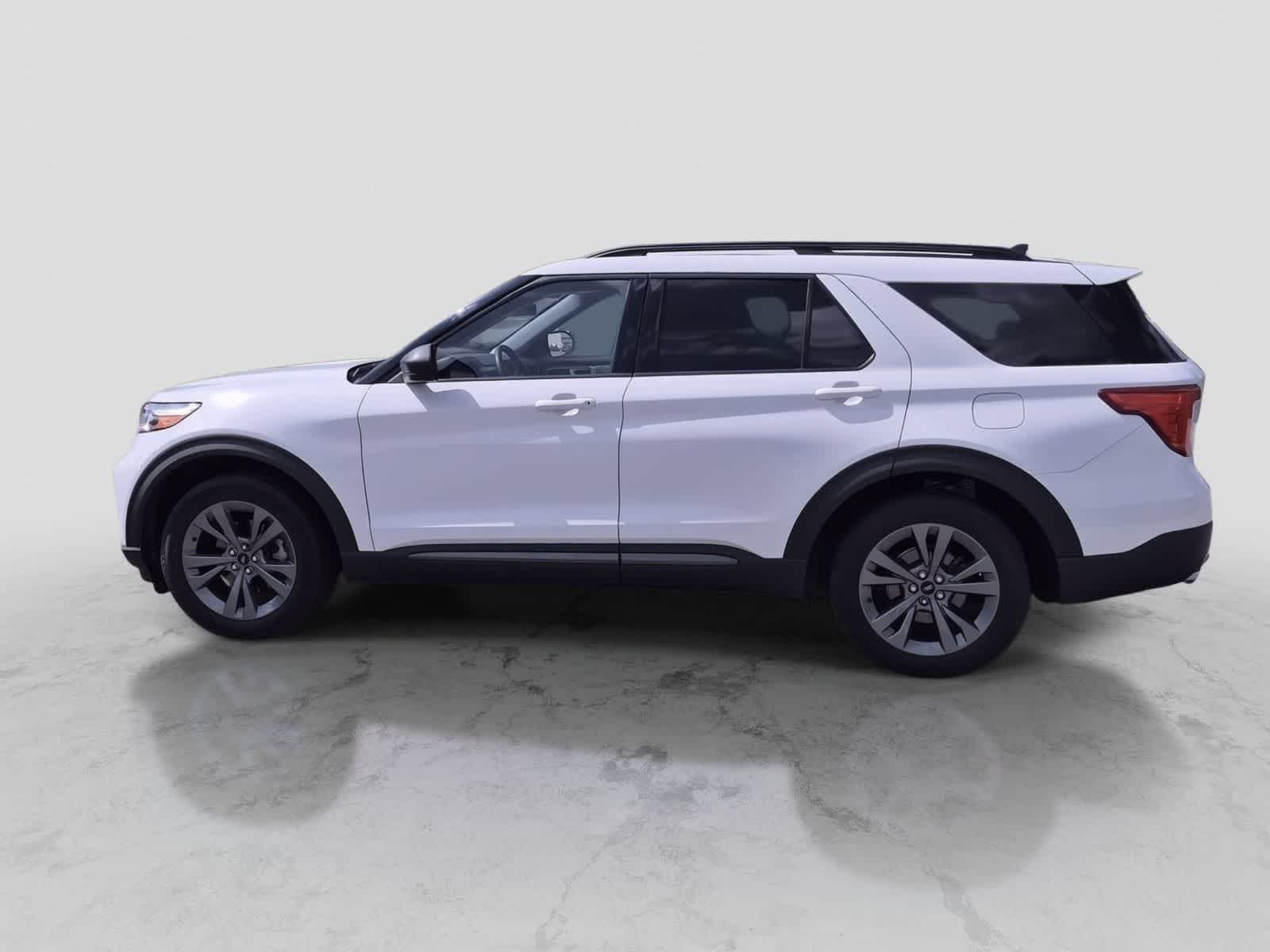 Thumbnail: 2021 Ford Explorer - 5