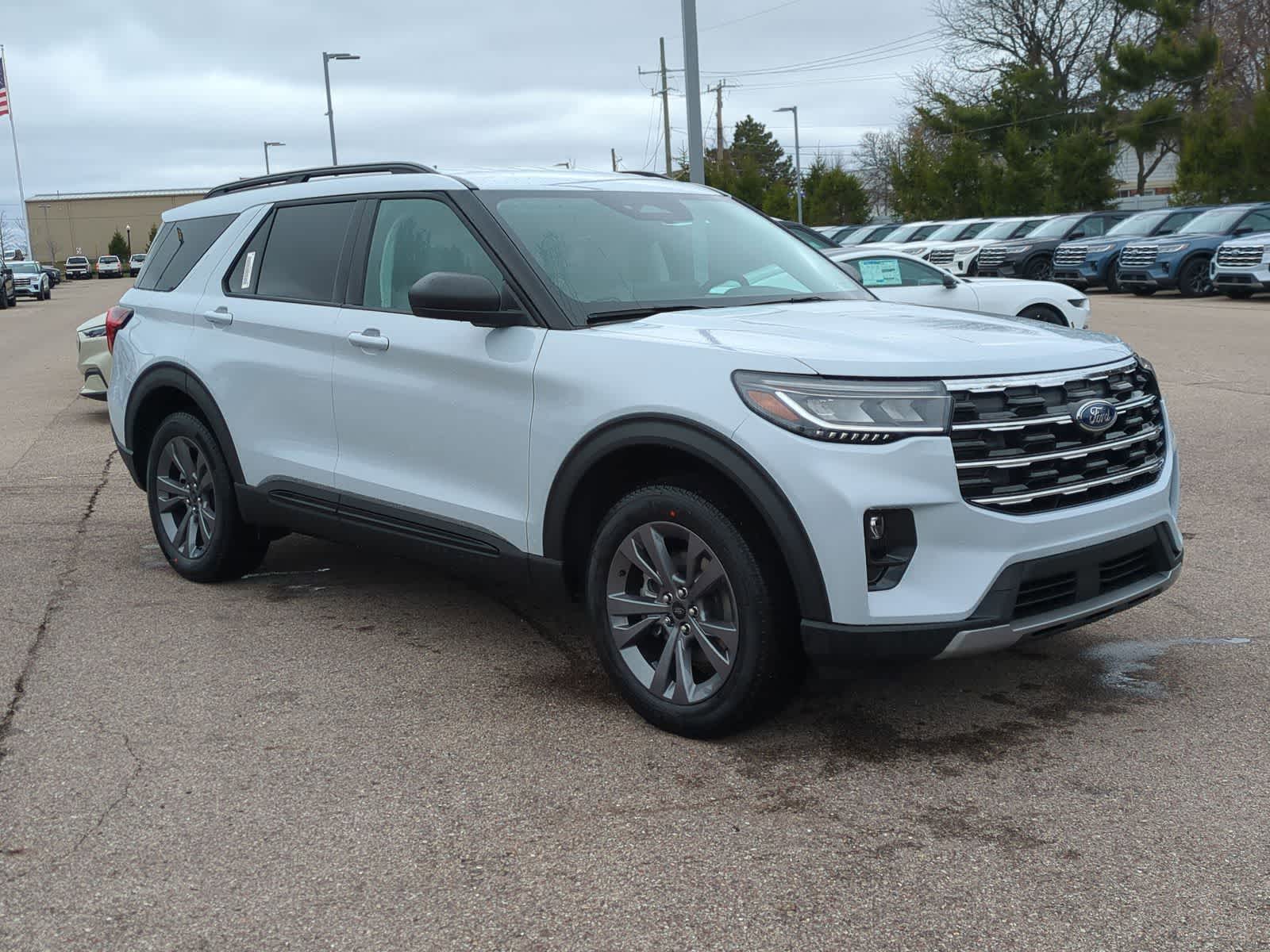Thumbnail: 2026 Ford Explorer - 2