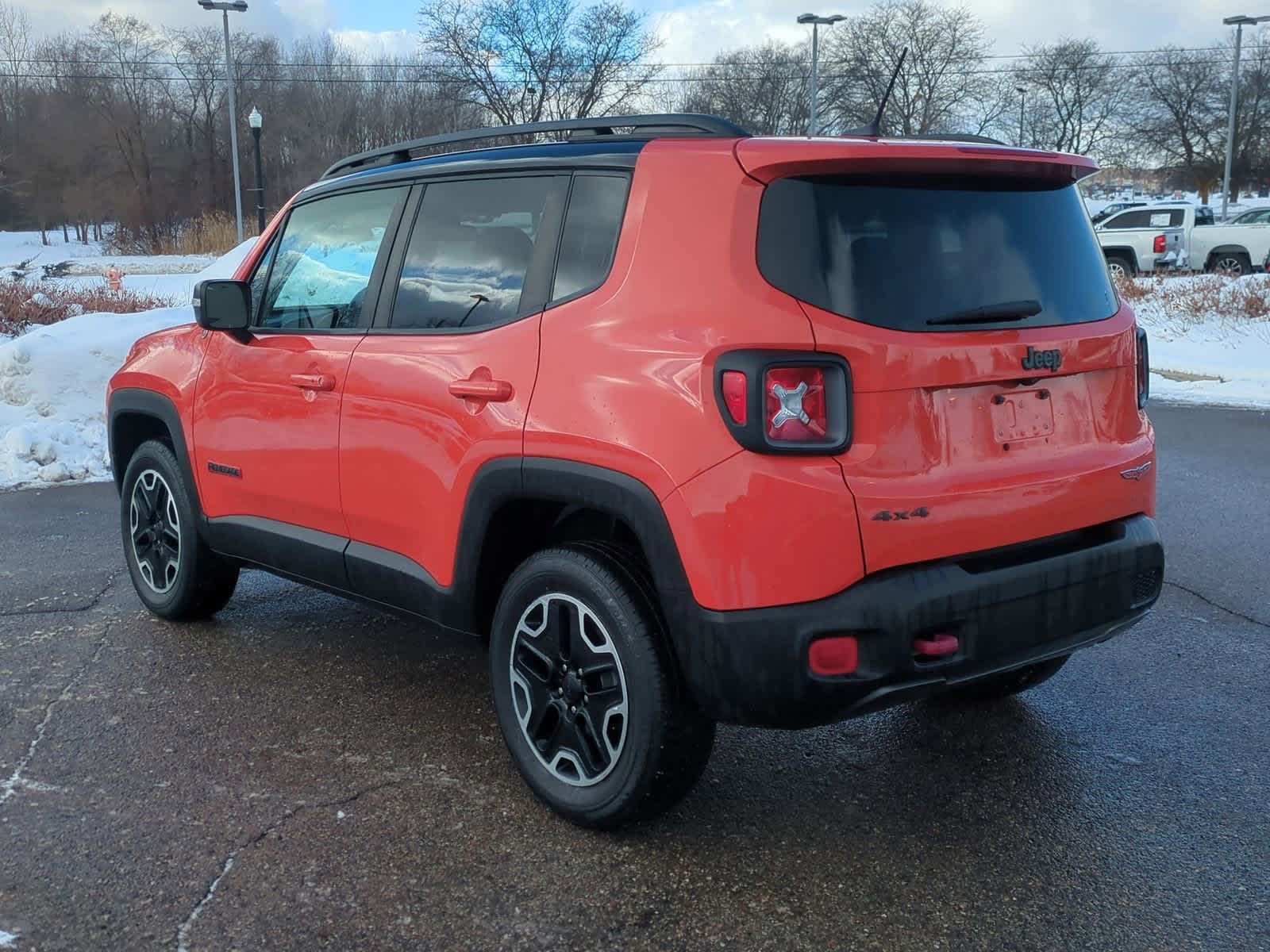 Thumbnail: 2017 Jeep Renegade - 6