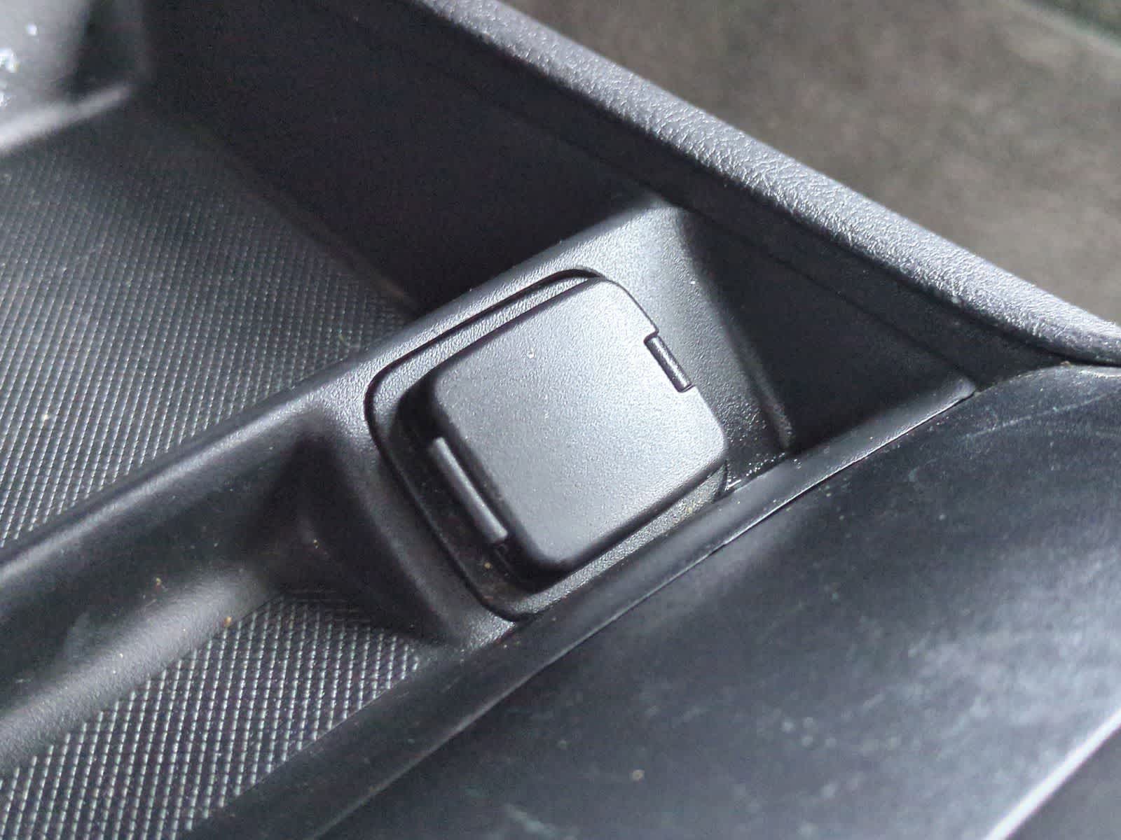 Thumbnail: 2015 Ford Fusion - 30