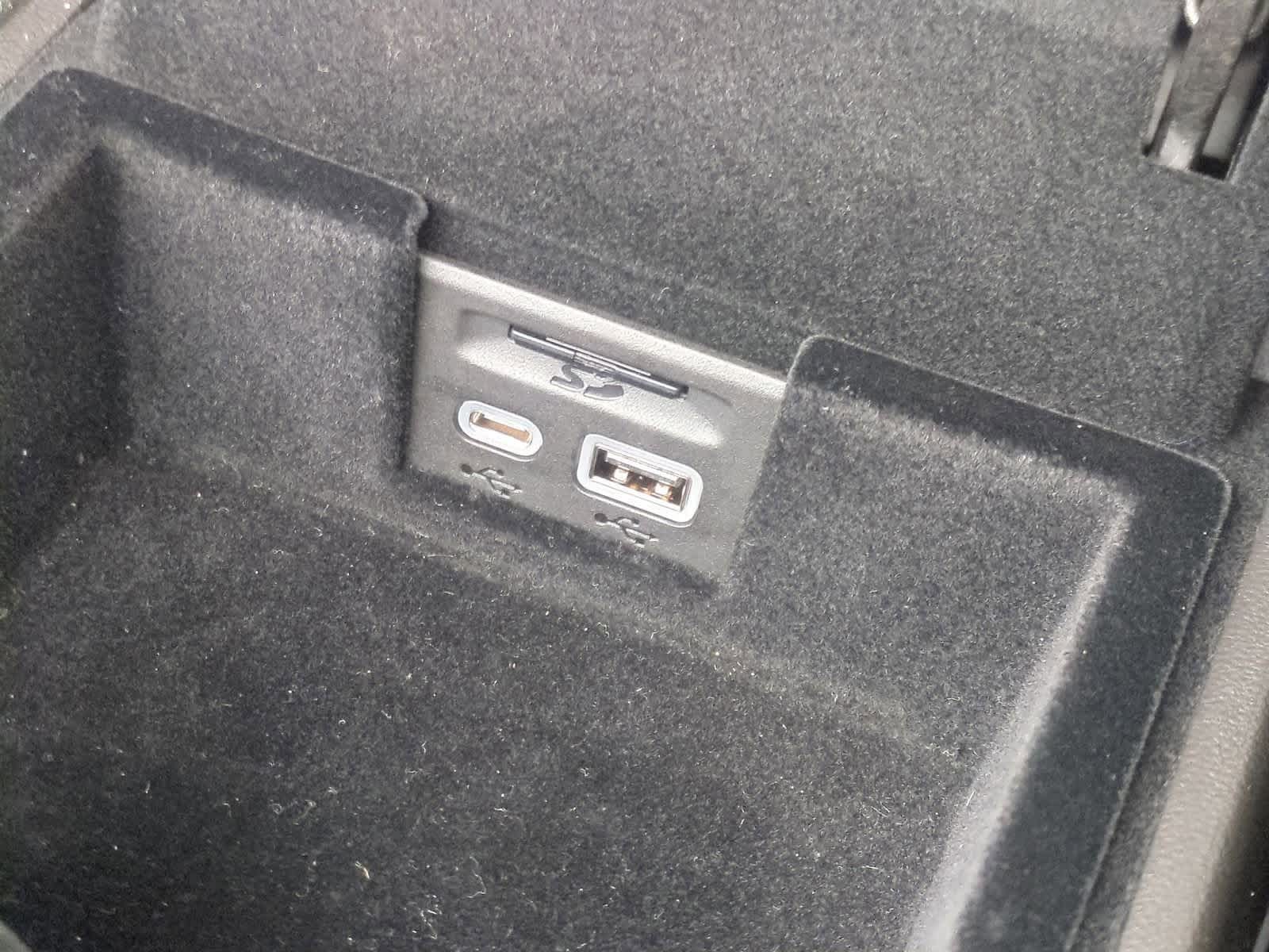 Thumbnail: 2024 Cadillac XT6 - 35