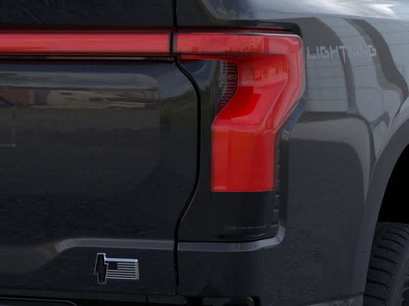2025 Ford F-150 Lightning Platinum 21