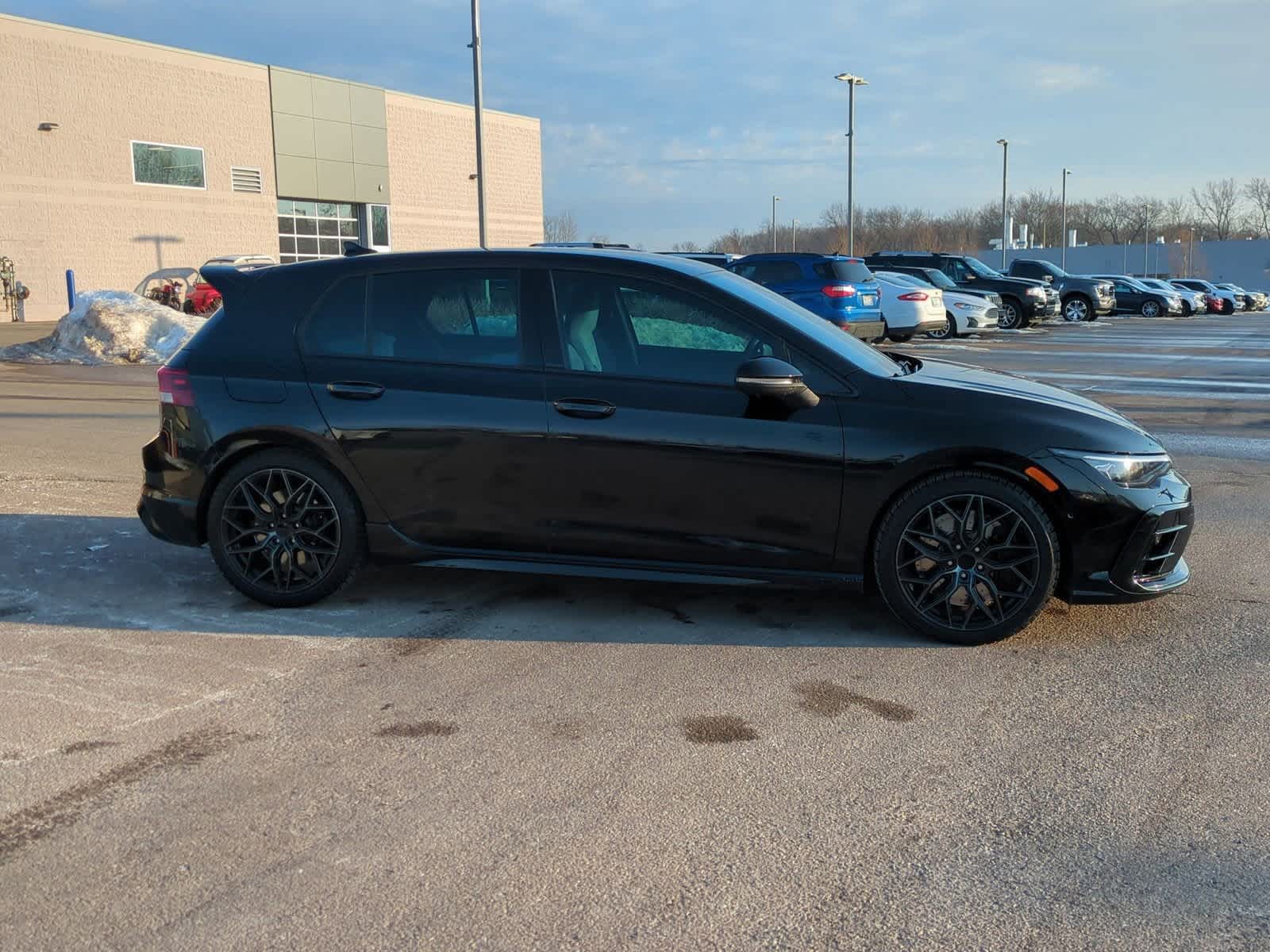 Thumbnail: 2025 Volkswagen Golf - 9