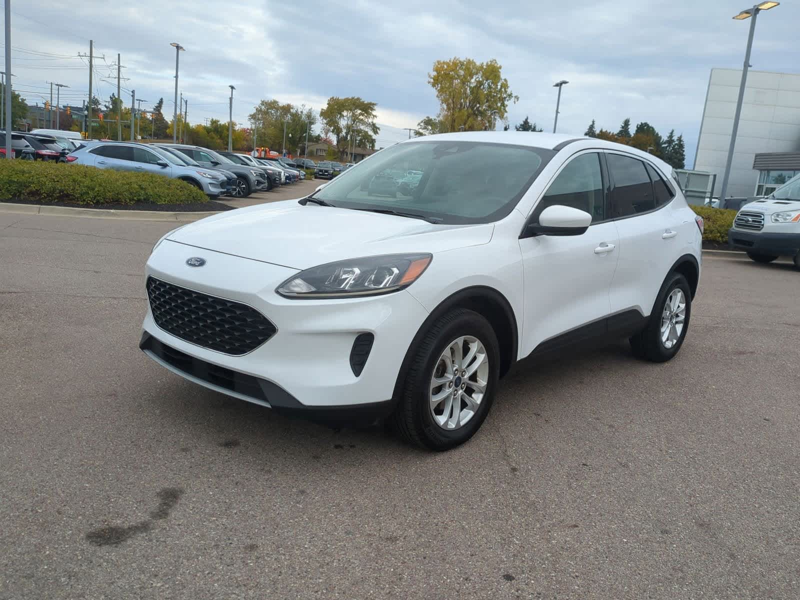 Thumbnail: 2020 Ford Escape - 4