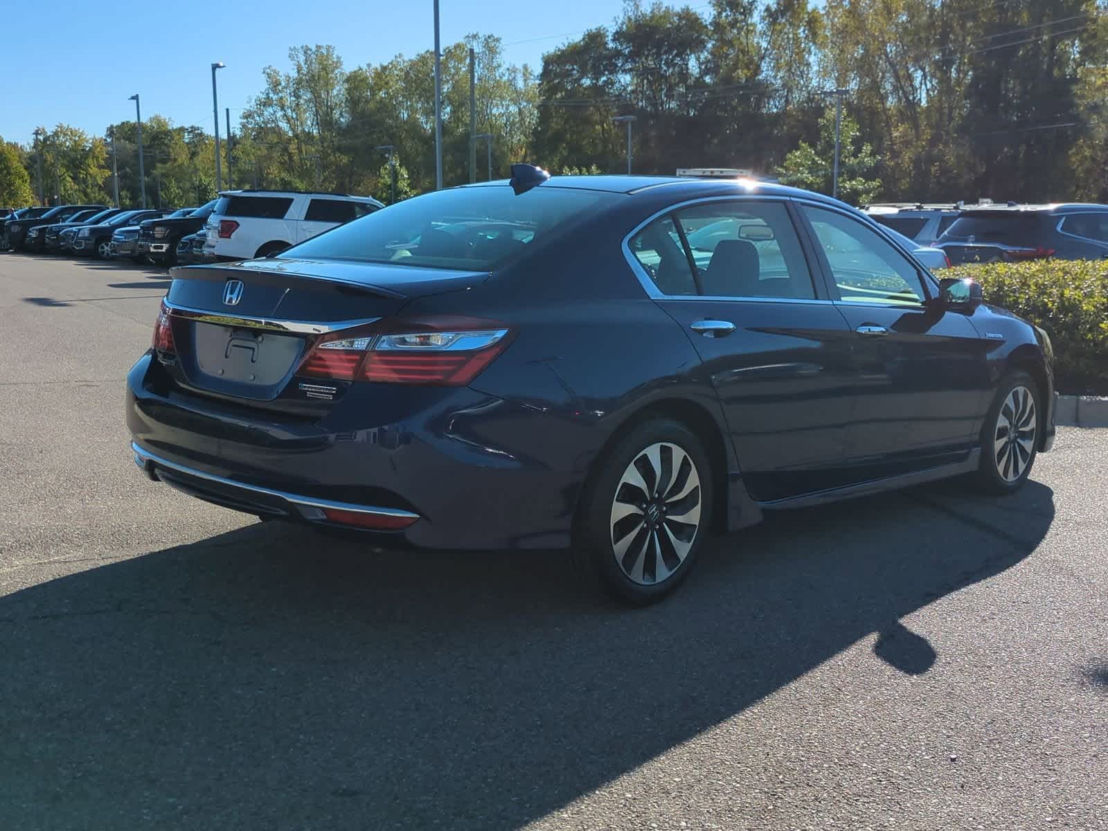 Thumbnail: 2017 Honda Accord - 8