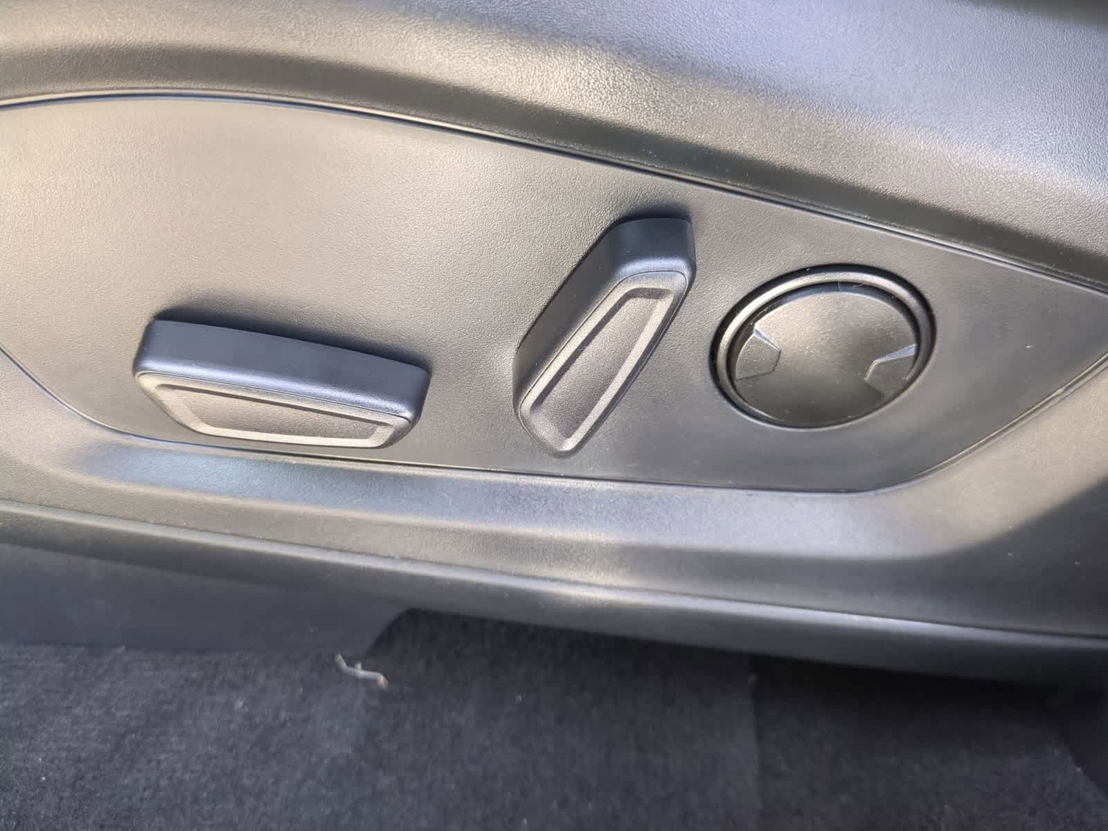 Thumbnail: 2026 Ford Explorer - 17