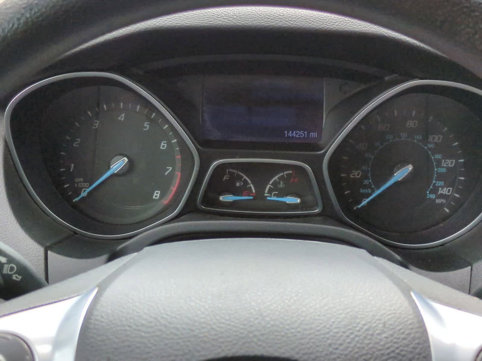 Thumbnail: 2013 Ford Focus - 29