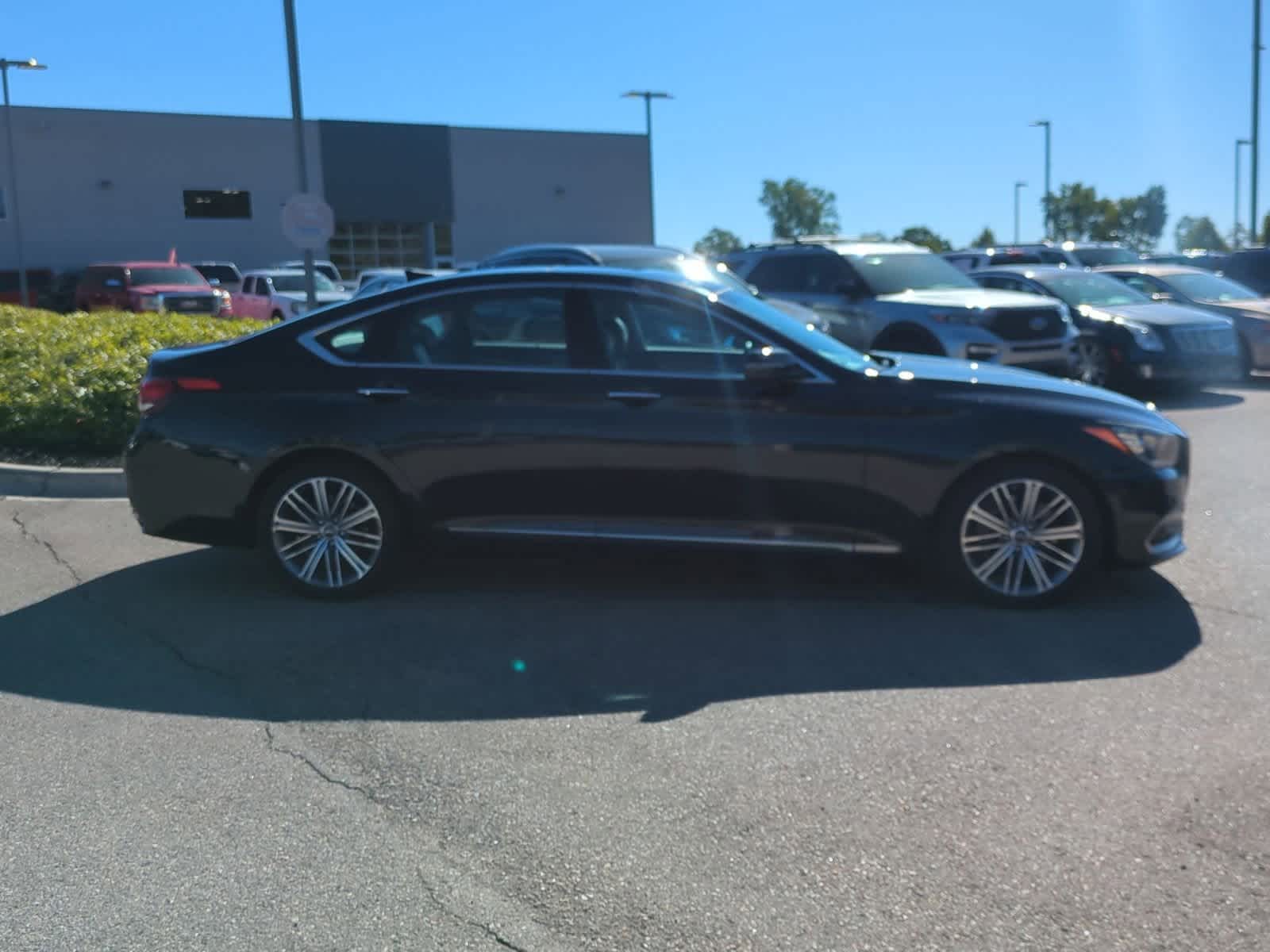 Thumbnail: 2018 Genesis G80 - 9