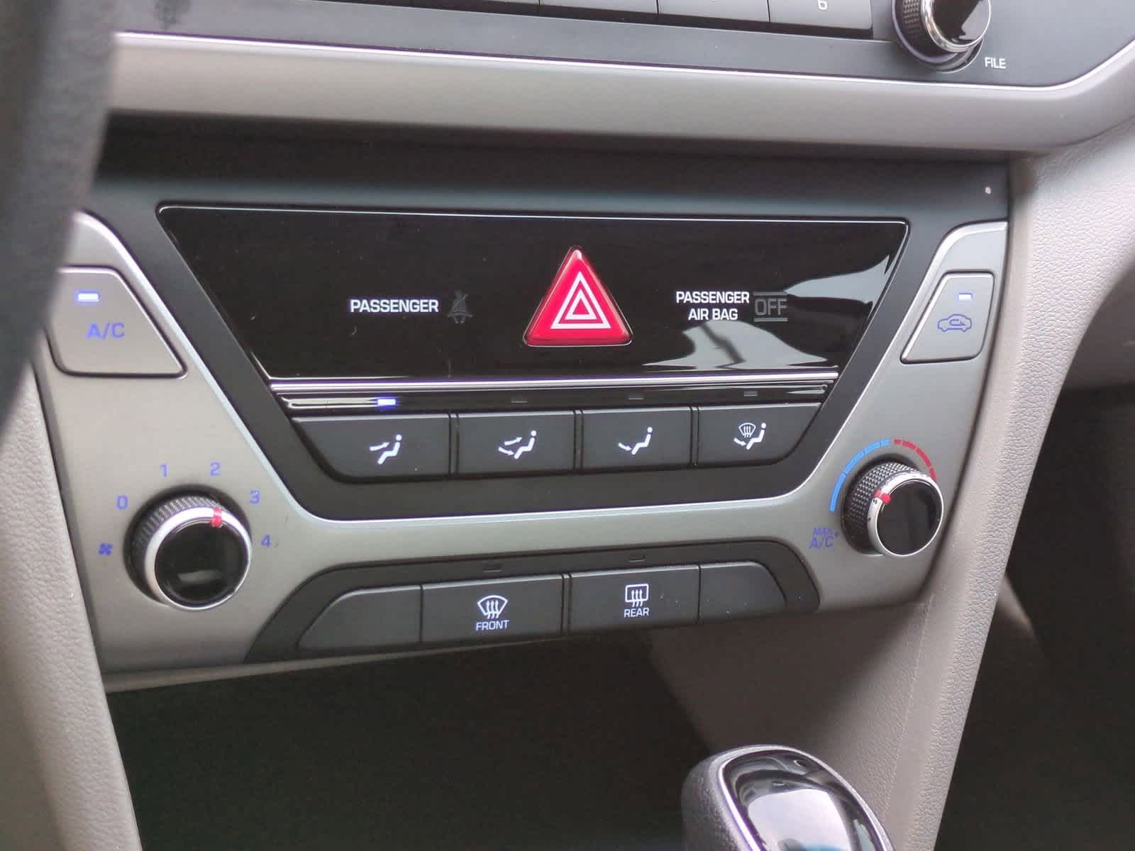 Thumbnail: 2017 Hyundai Elantra - 28