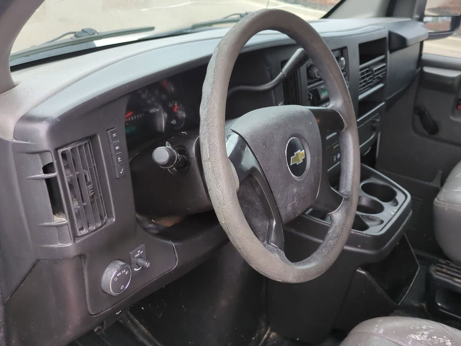 Thumbnail: 2013 Chevrolet Express - 10