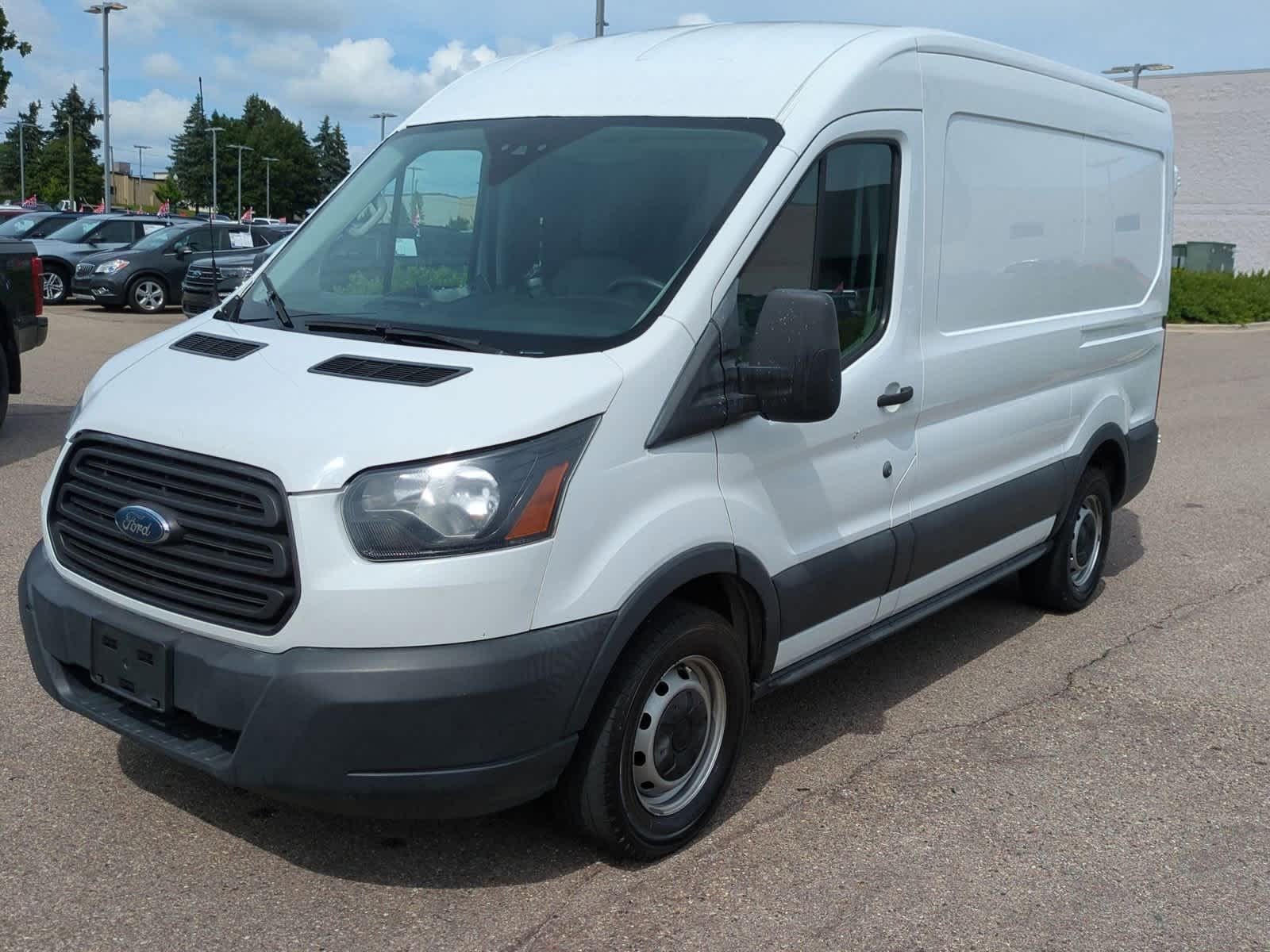 Thumbnail: 2017 Ford Transit Series - 4