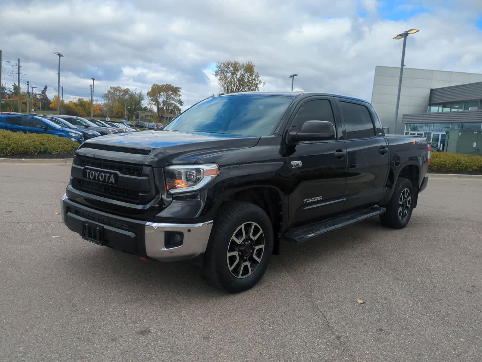 Thumbnail: 2016 Toyota Tundra - 4