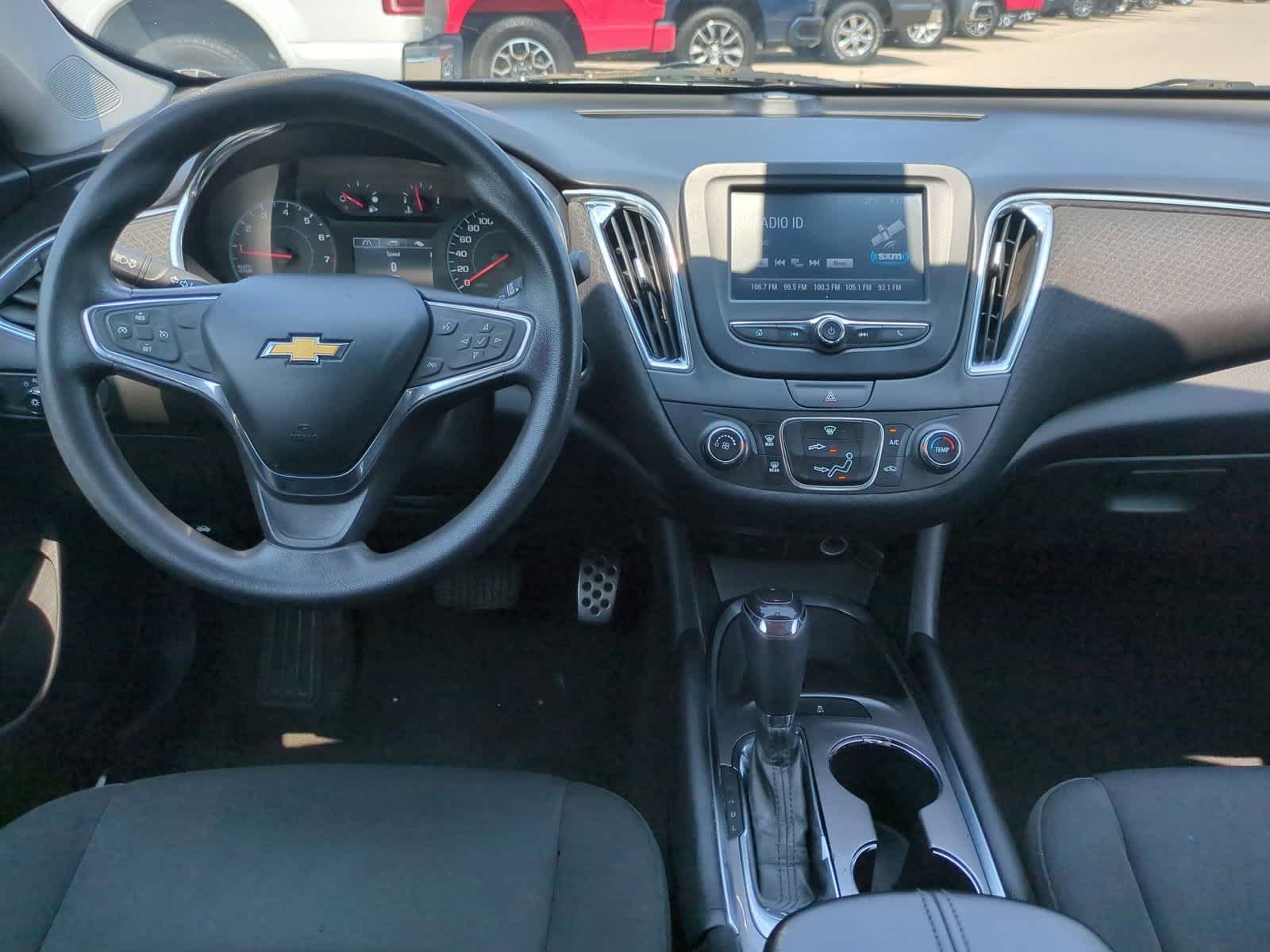Thumbnail: 2016 Chevrolet Malibu - 15