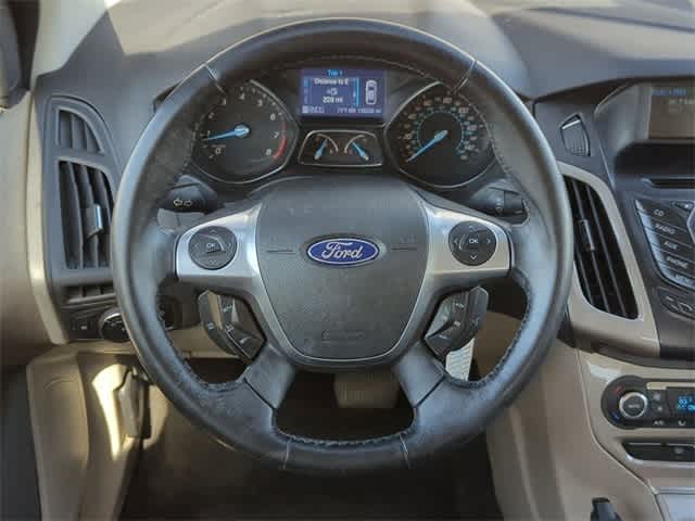 2012 Ford Focus SEL 21