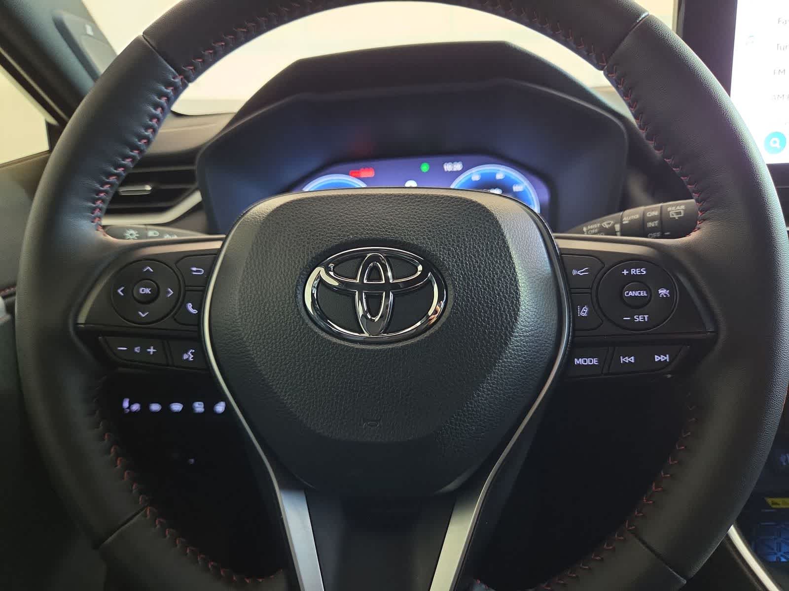 Thumbnail: 2025 Toyota RAV4 - 18