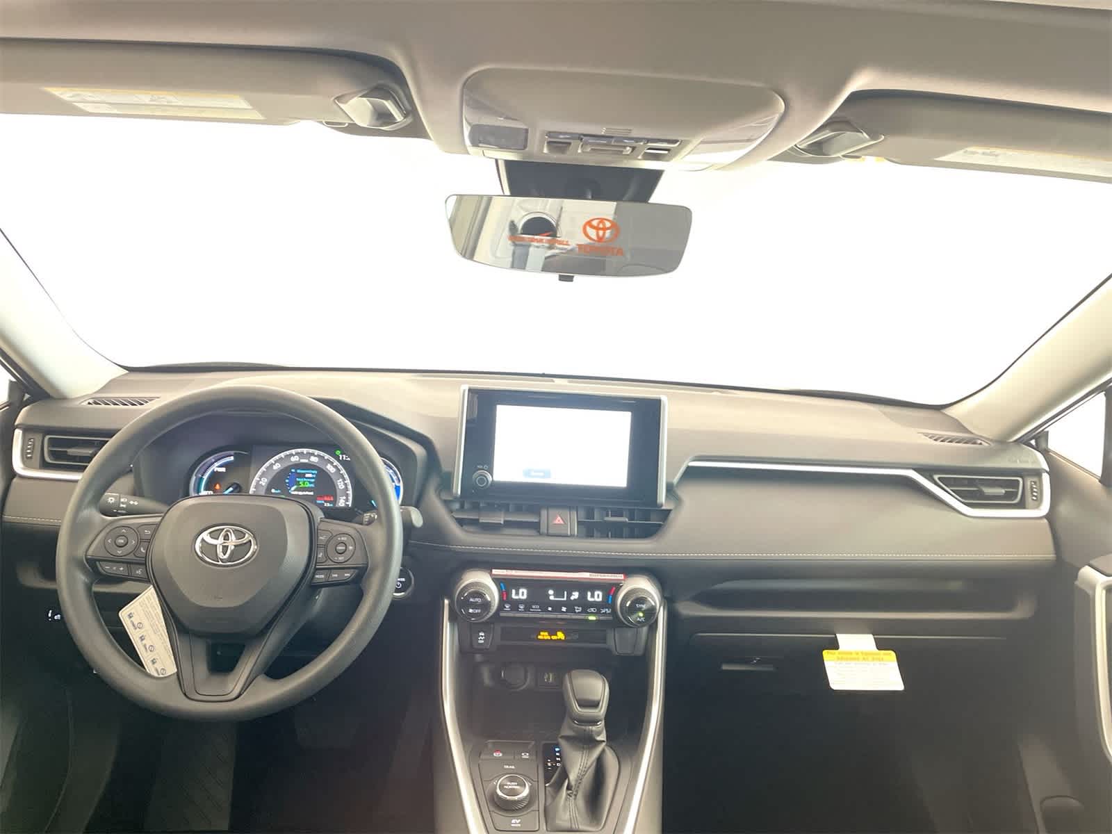 Thumbnail: 2025 Toyota RAV4 - 17