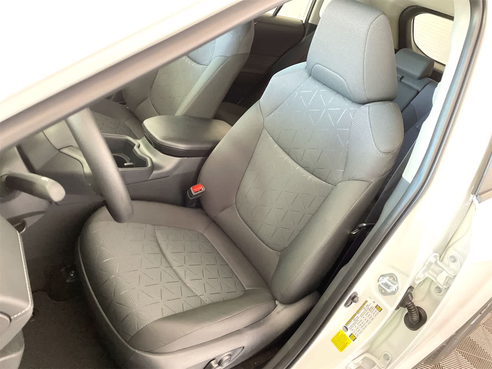 Thumbnail: 2025 Toyota RAV4 - 10