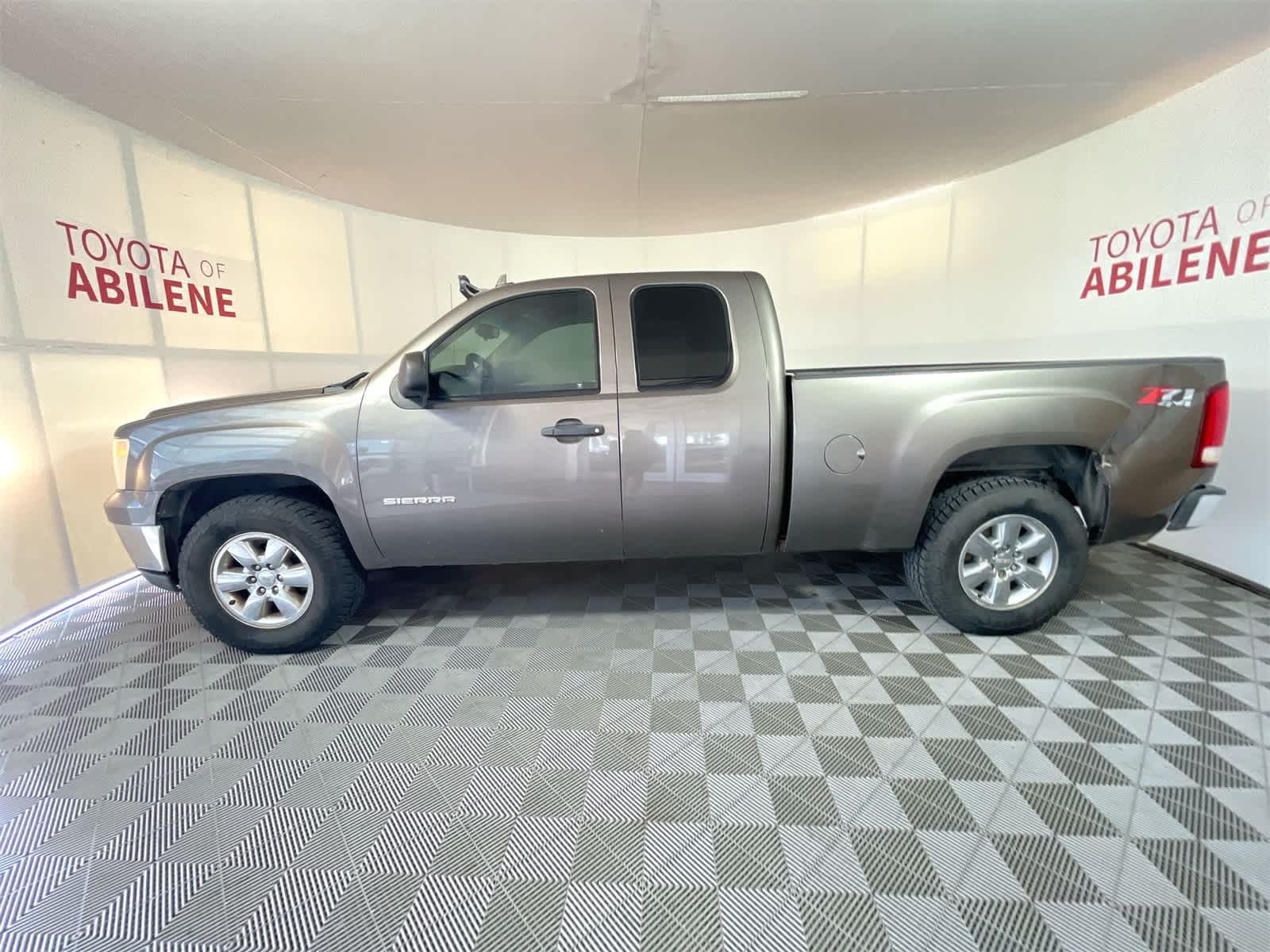 Thumbnail: 2013 GMC Sierra 1500 - 2