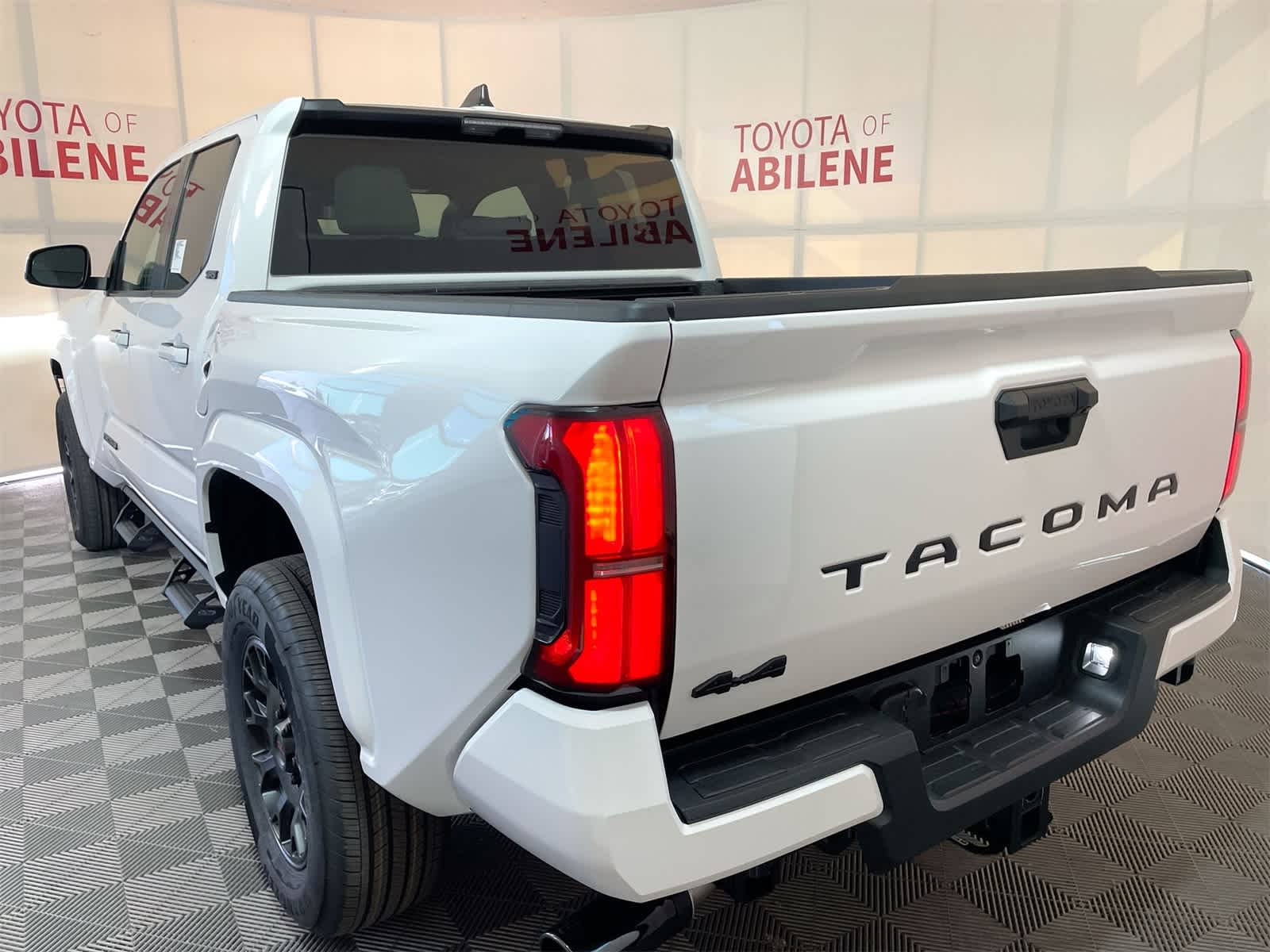 Thumbnail: 2025 Toyota Tacoma - 3