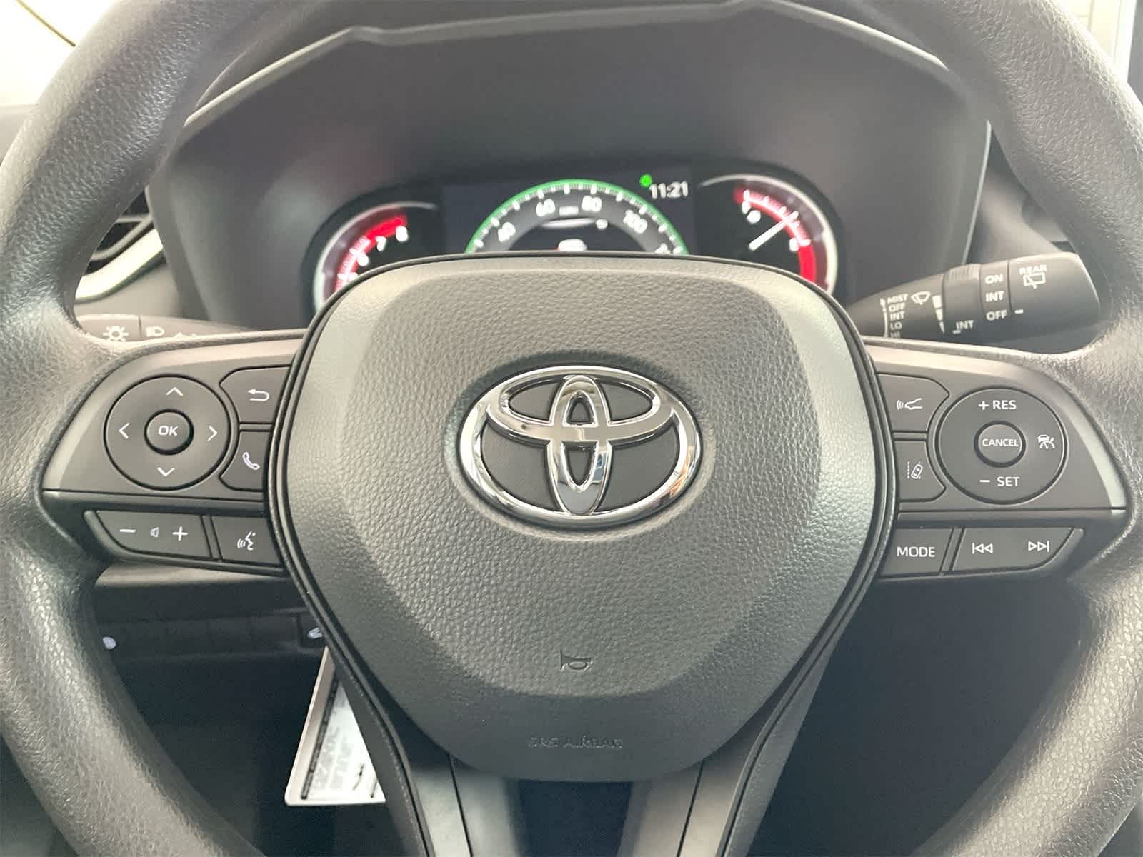 Thumbnail: 2025 Toyota RAV4 - 18