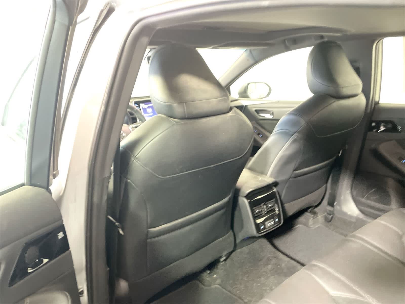 Thumbnail: 2020 Toyota Avalon - 13