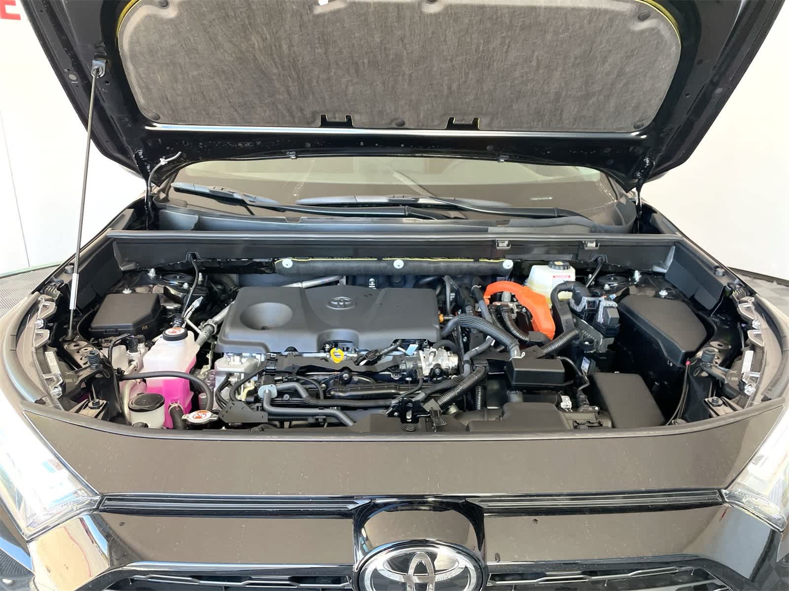 Thumbnail: 2025 Toyota RAV4 - 27