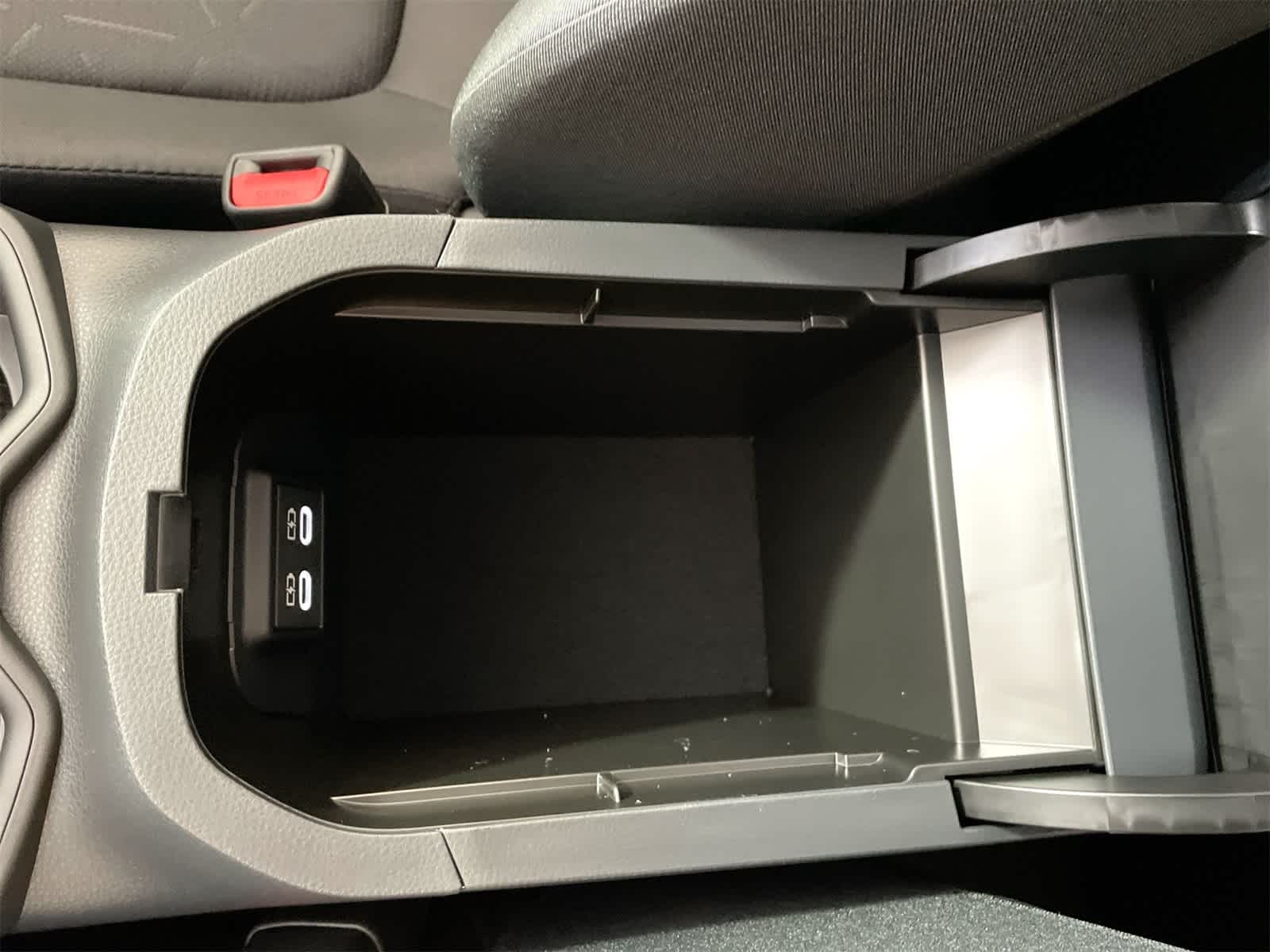 Thumbnail: 2025 Toyota RAV4 - 24