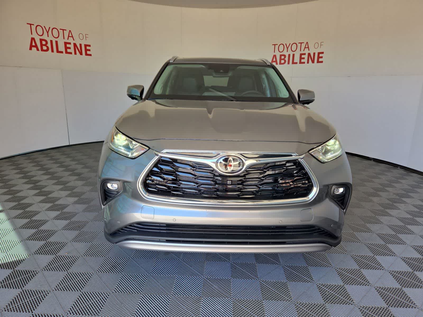 Thumbnail: 2026 Toyota Highlander - 9