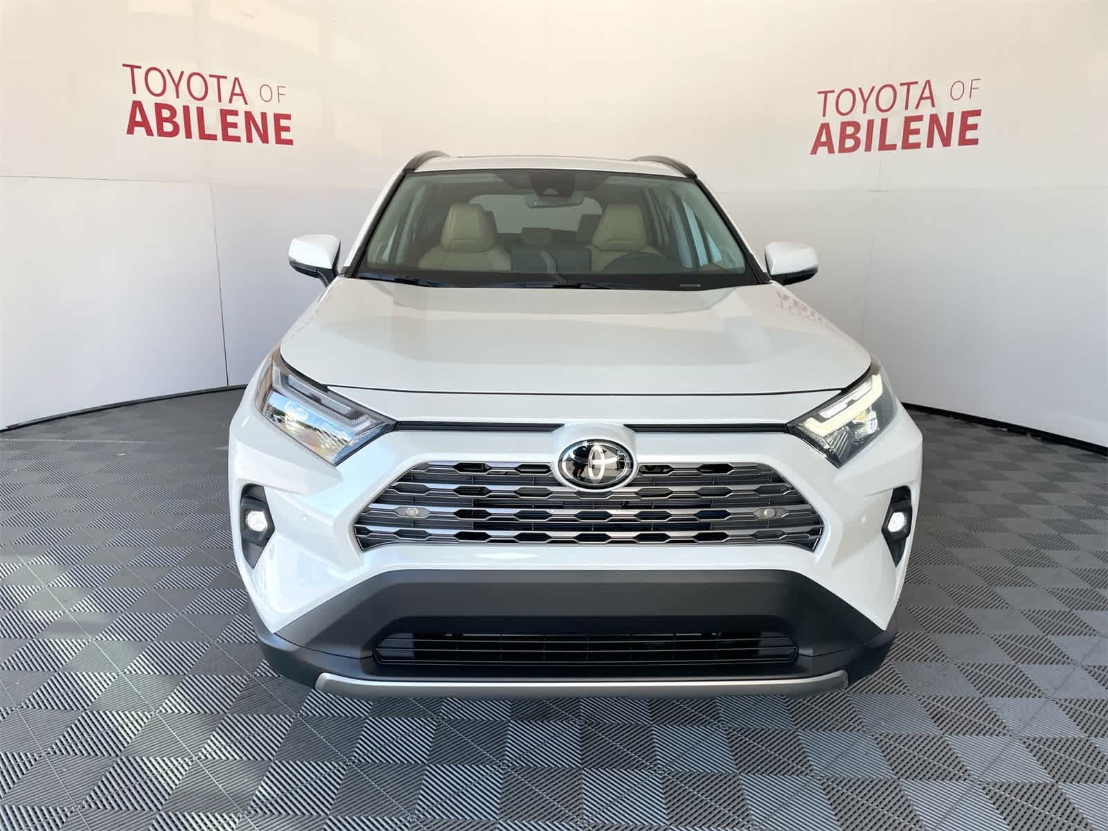 Thumbnail: 2025 Toyota RAV4 - 9