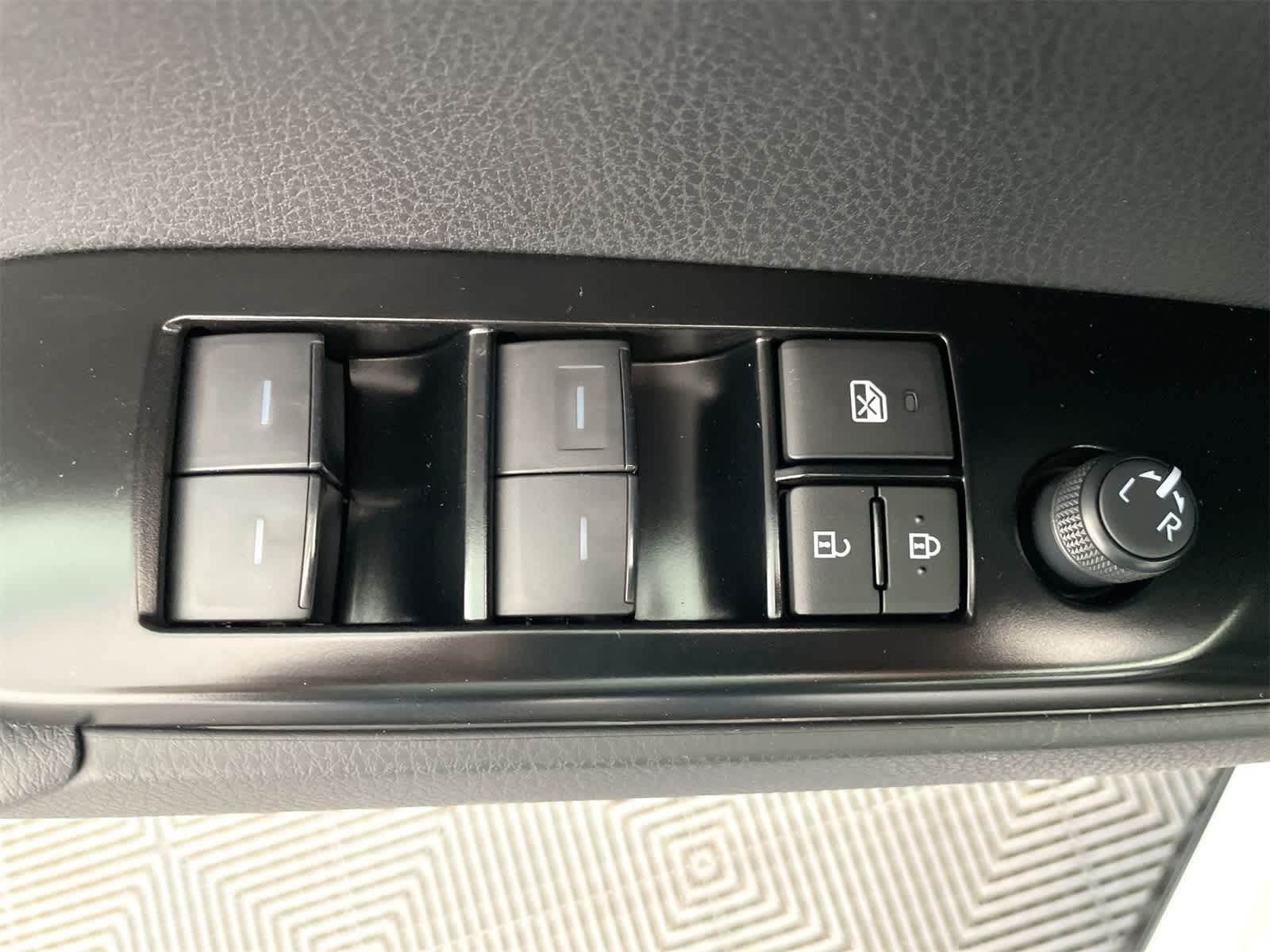 Thumbnail: 2026 Toyota Camry - 12