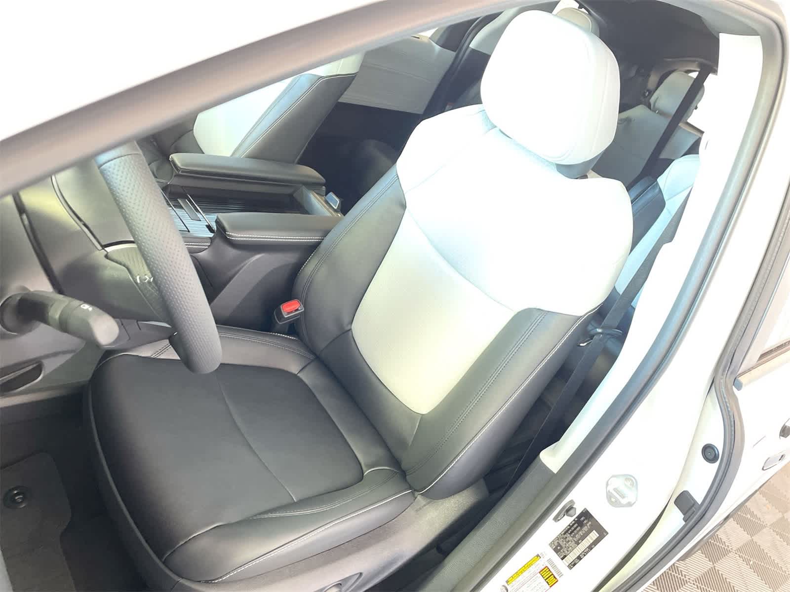 Thumbnail: 2026 Toyota Sienna - 10