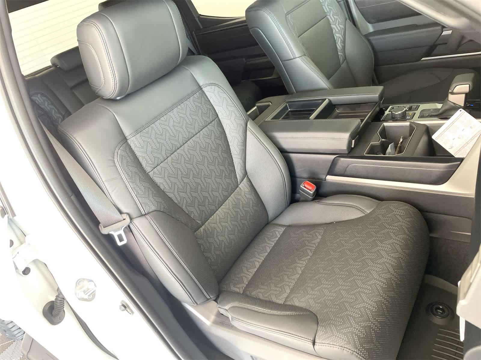2025 Toyota Tundra SR5 14