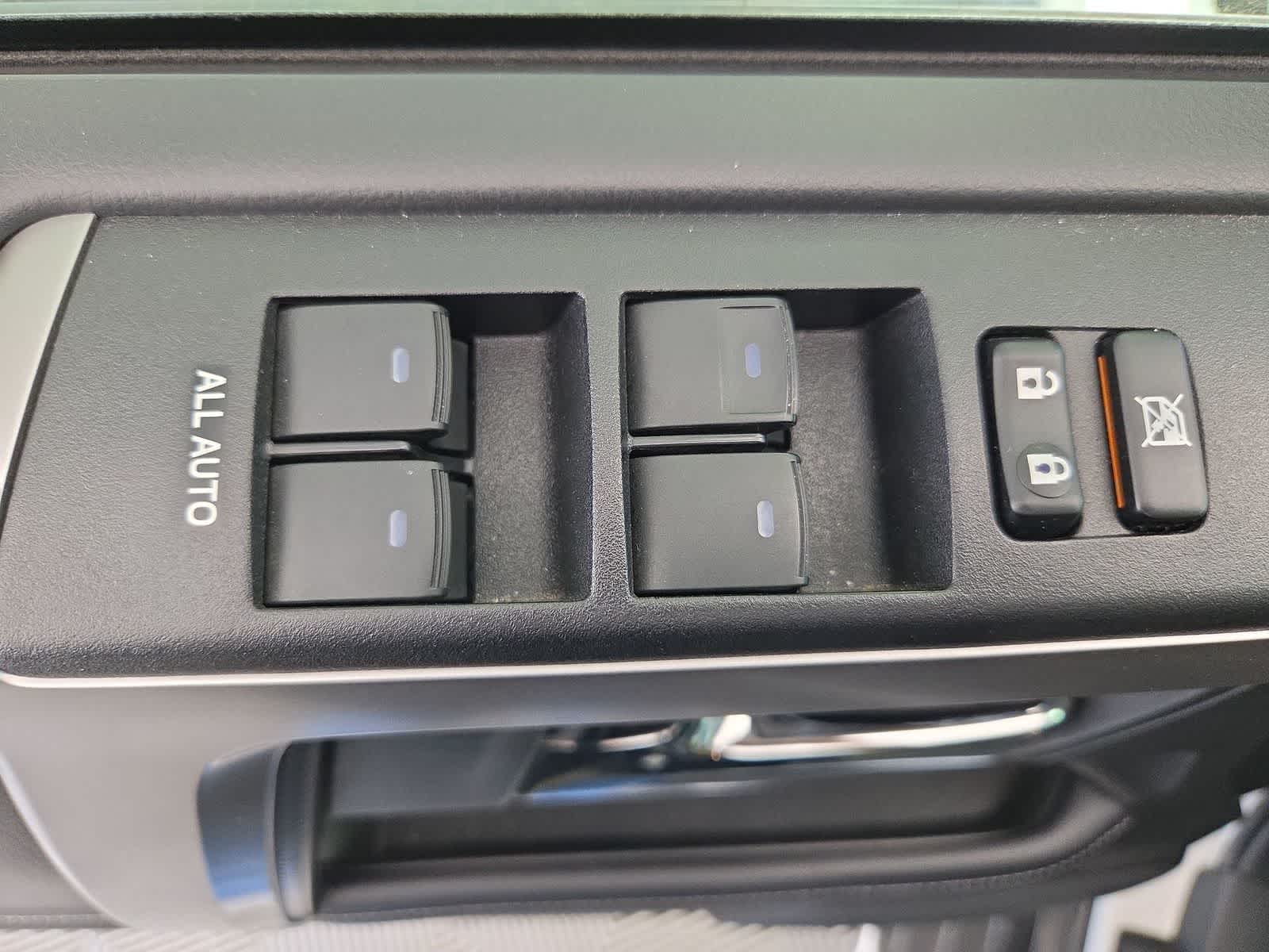 Thumbnail: 2019 Toyota 4Runner - 12