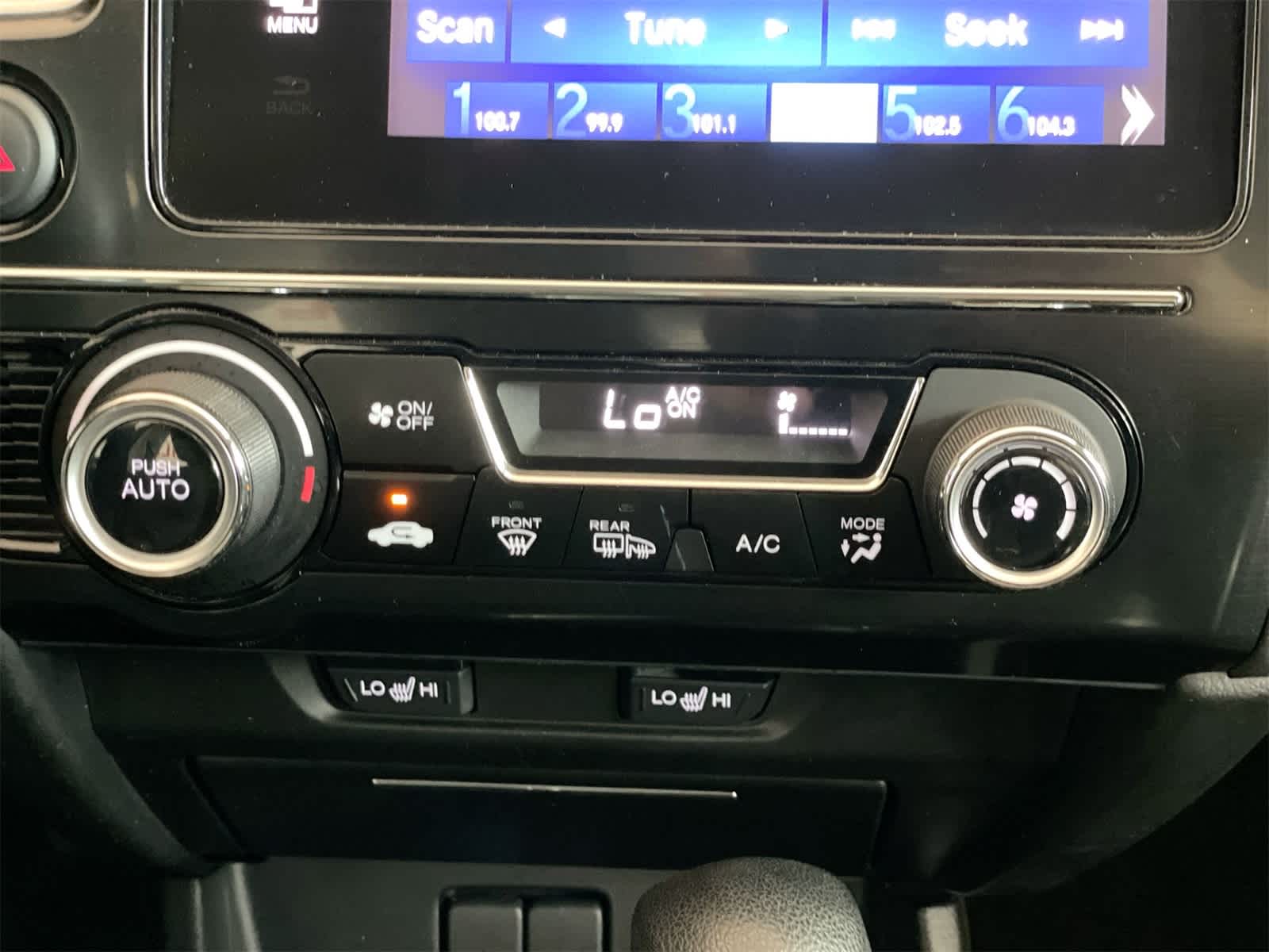 Thumbnail: 2015 Honda Civic - 20