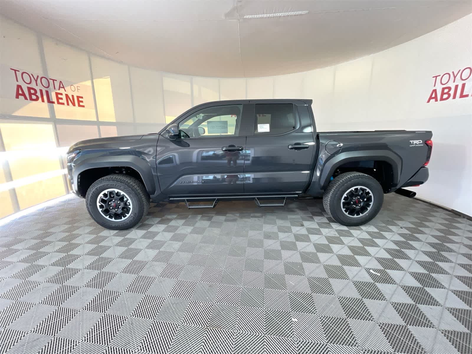 Thumbnail: 2025 Toyota Tacoma - 2